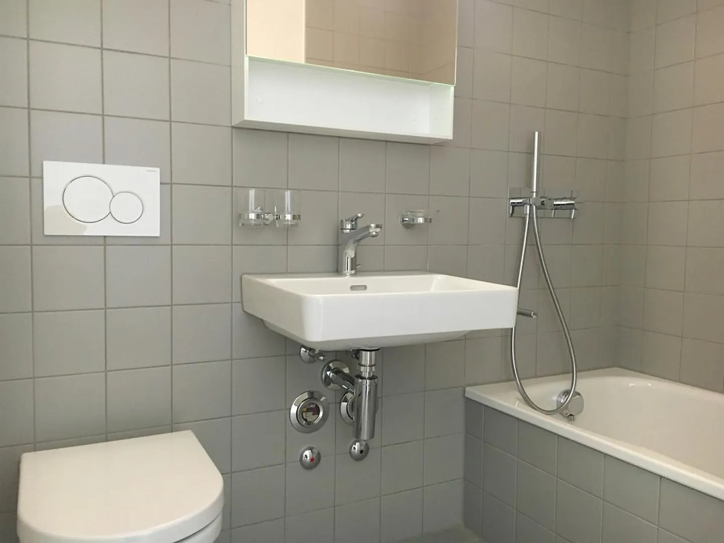 2.5 Room Loft Apartment with Balcony and Fireplace - Photo 7 of 9