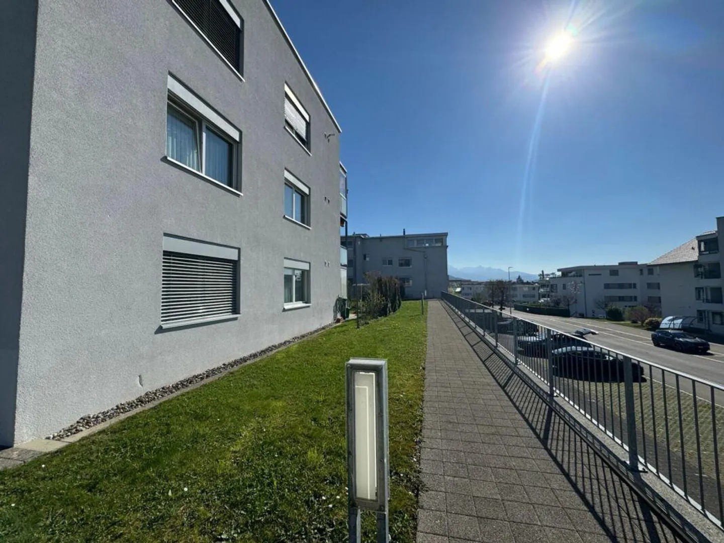 Prezzo incluso inventario - Esclusivo appartamento di 3,5 stanze con balcone panoramico a Root (LU) - Foto 16 di 28