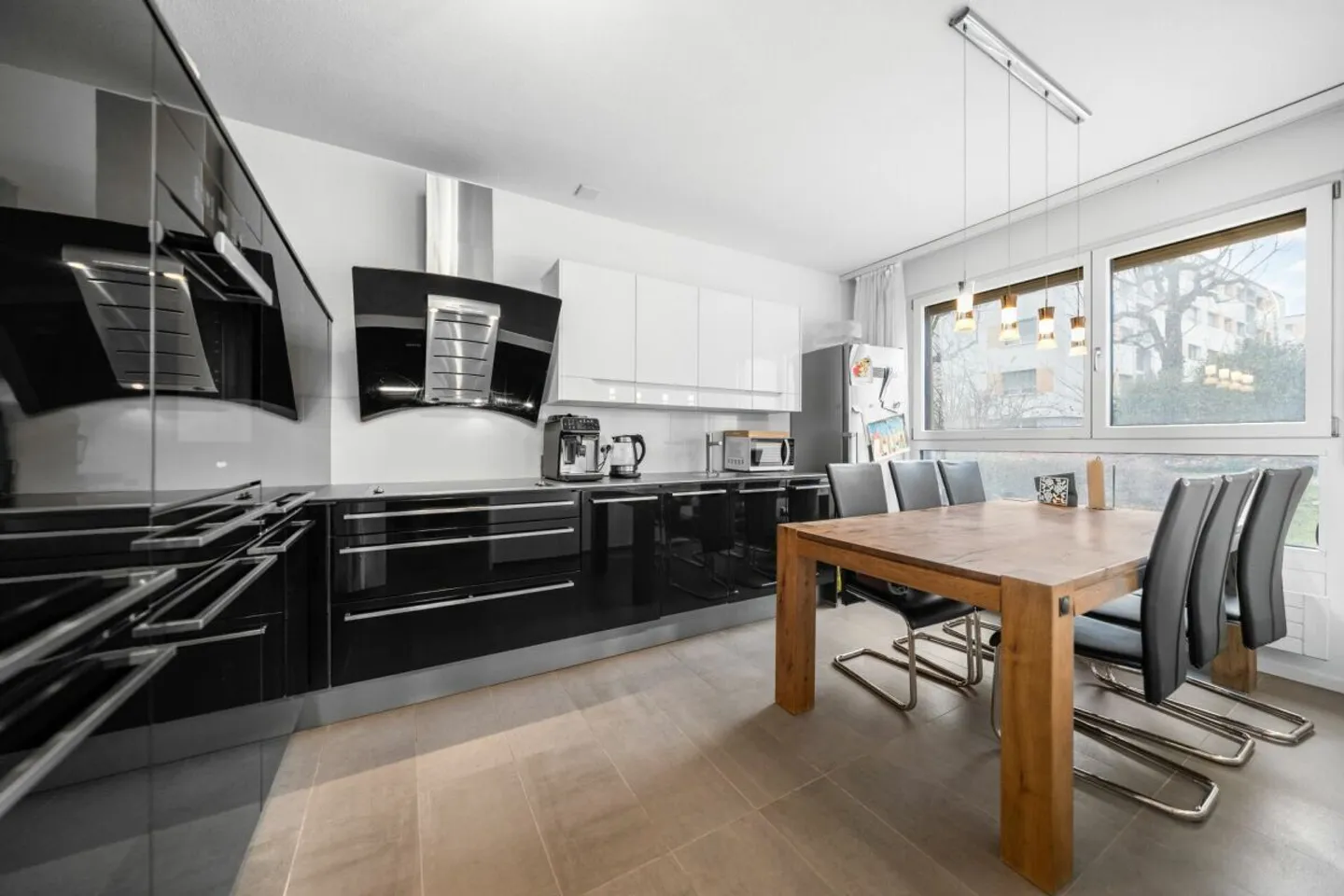 5.5 Chambres au Rez-de-Chaussée - Photo 3 sur 11