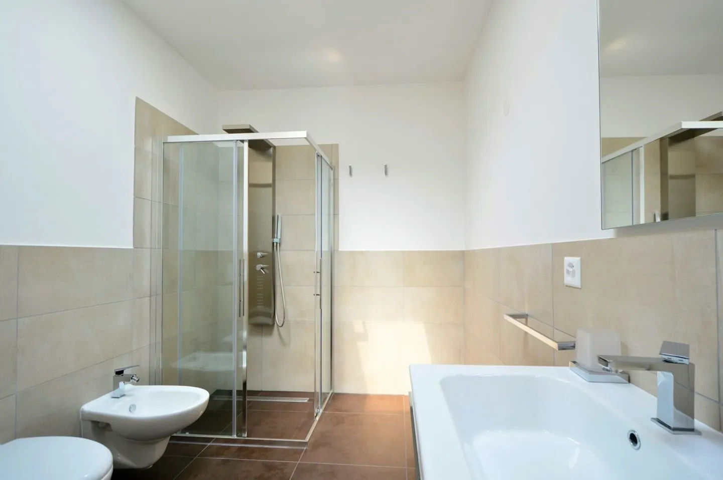 Refined penthouse with outbuilding and panoramic terraces in an exclusive setting - Photo 10 of 12