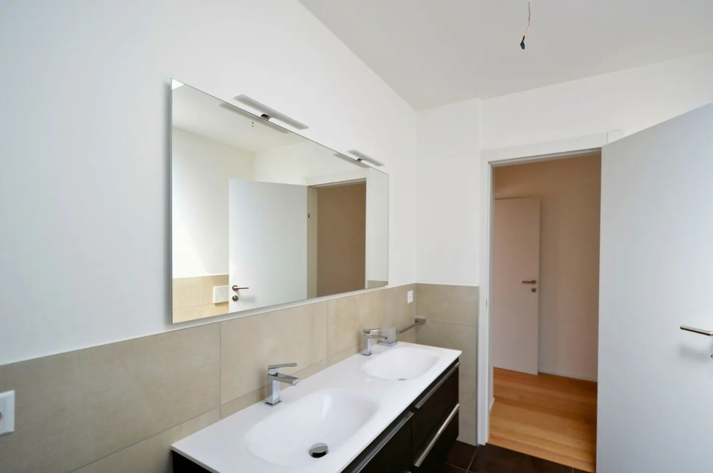 Refined penthouse with outbuilding and panoramic terraces in an exclusive setting - Photo 11 of 12