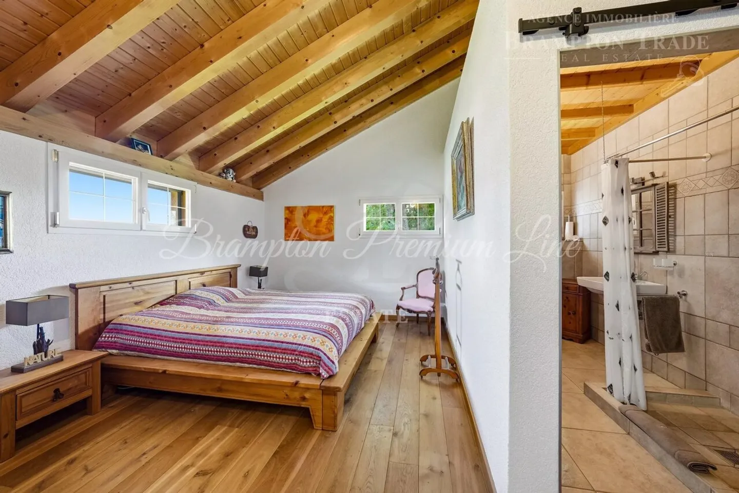 Propriété de caractère extraordinaire de plus de 420 m² à St-Cergue - Photo 9 sur 12