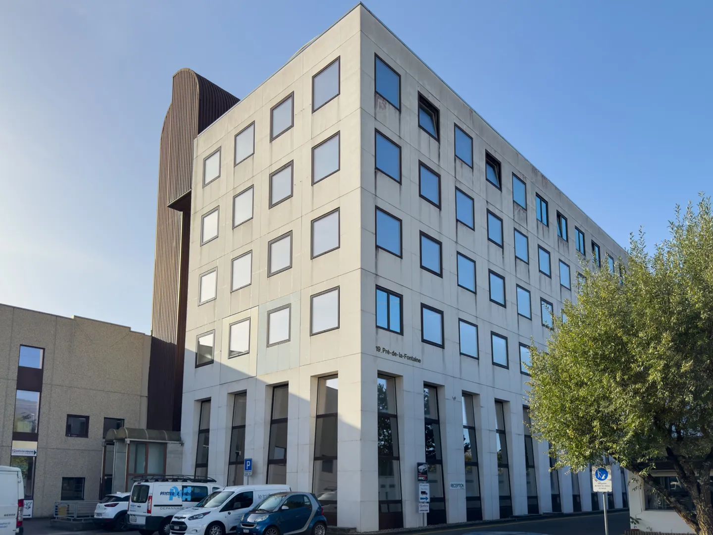 OFFICE FROM 50M2 IN THE HEART OF THE ZIMEYSA INDUSTRIAL ZONE - Photo 8 of 8