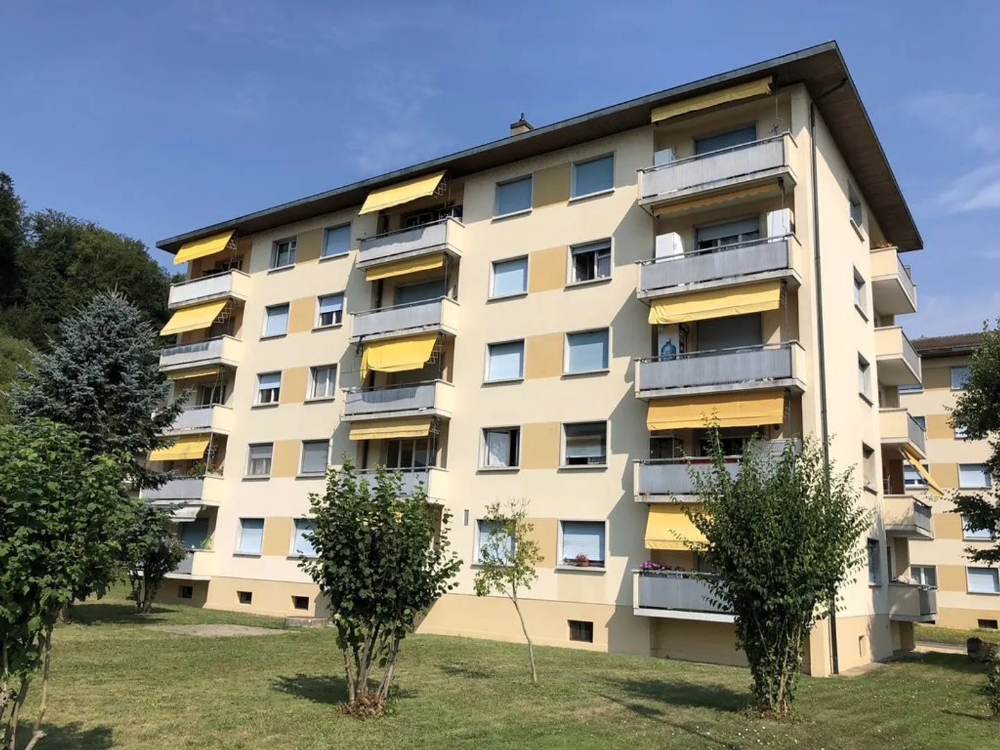 Charming Apartment in Lucens - Photo 8 of 8