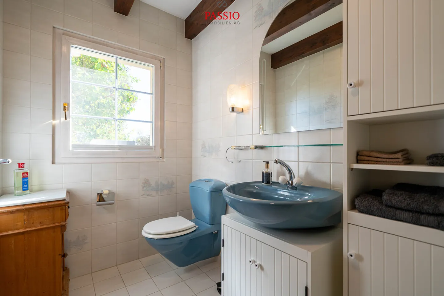 6.5-Room Family Dream Home with Pool, Garden and Panoramic View - Photo 11 of 38