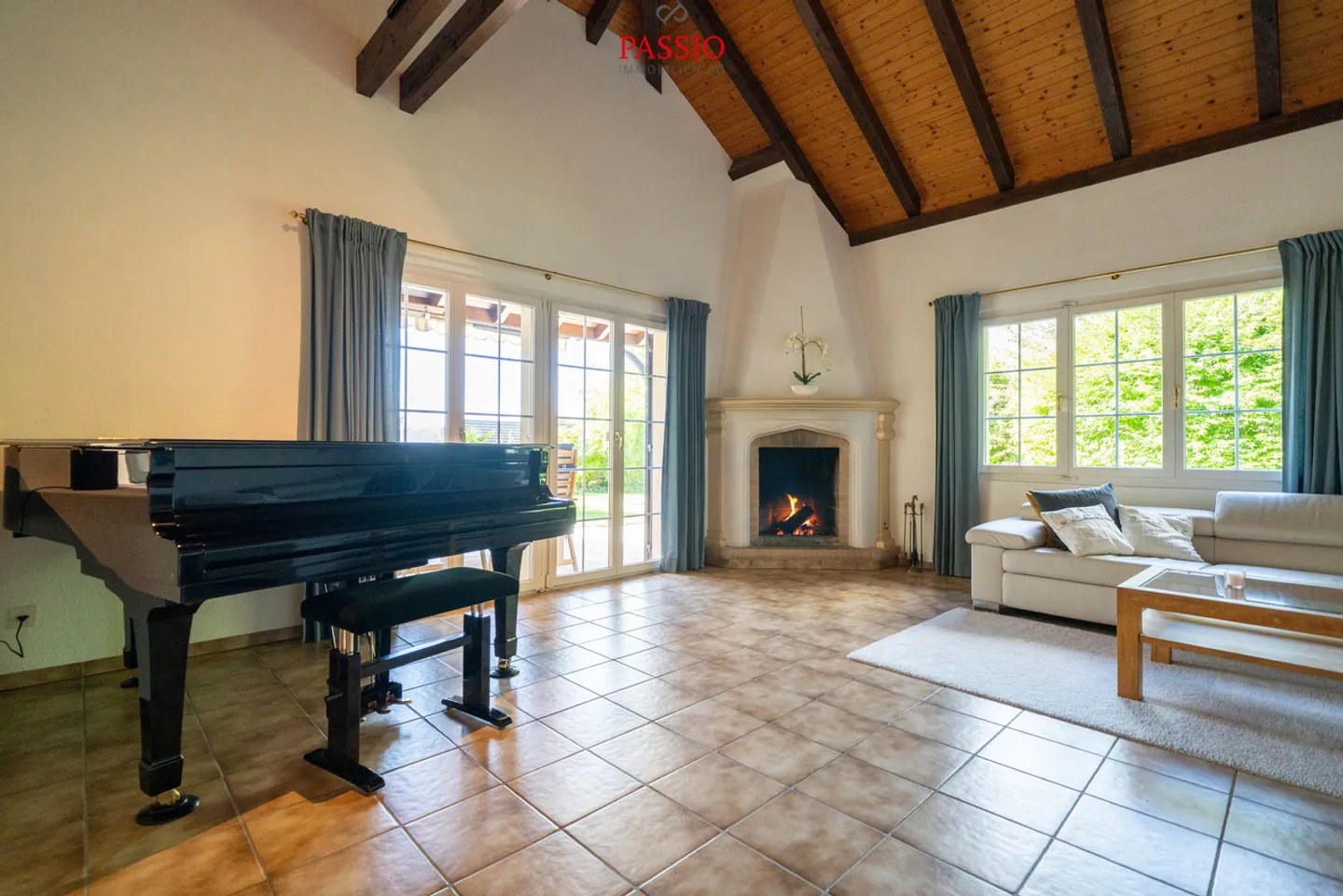 6.5-Room Family Dream Home with Pool, Garden and Panoramic View - Photo 6 of 38