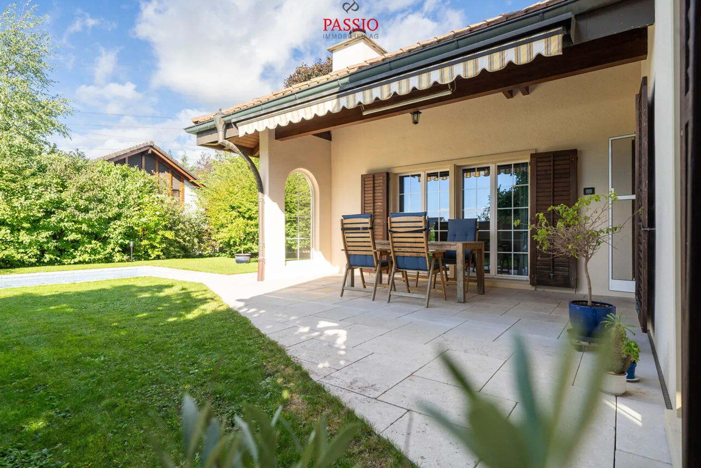 6.5-Room Family Dream Home with Pool, Garden and Panoramic View - Photo 30 of 38