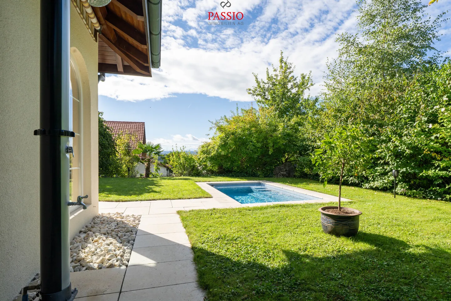 6.5-Room Family Dream Home with Pool, Garden and Panoramic View - Photo 31 of 38