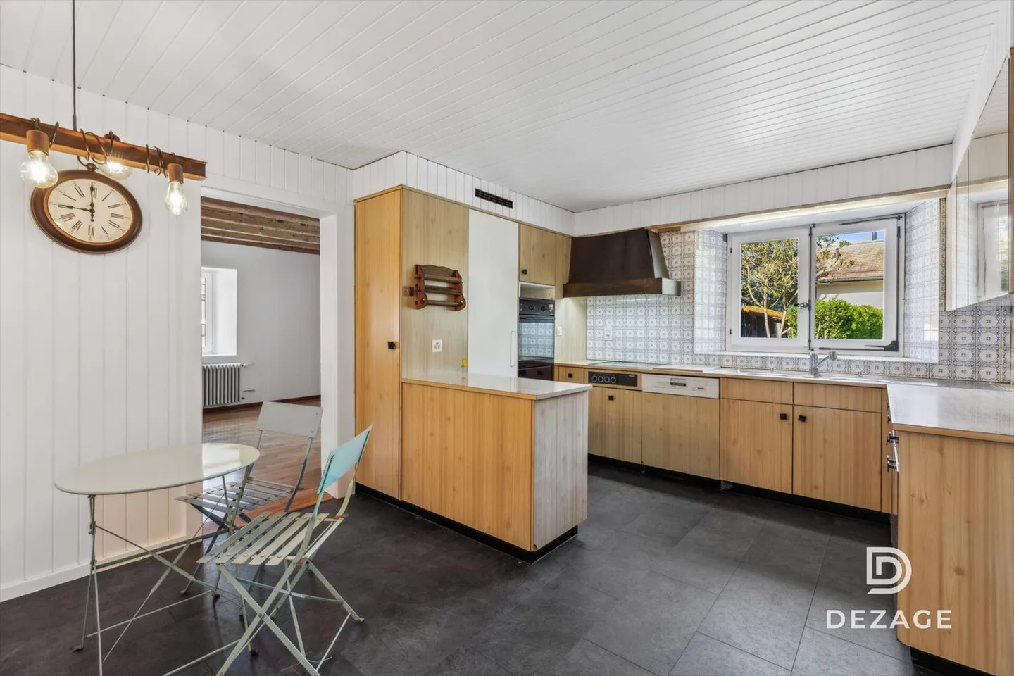 Charaktervolles Haus, großes Grundstück, alter Charme und großes Potenzial! - Foto 6 von 13