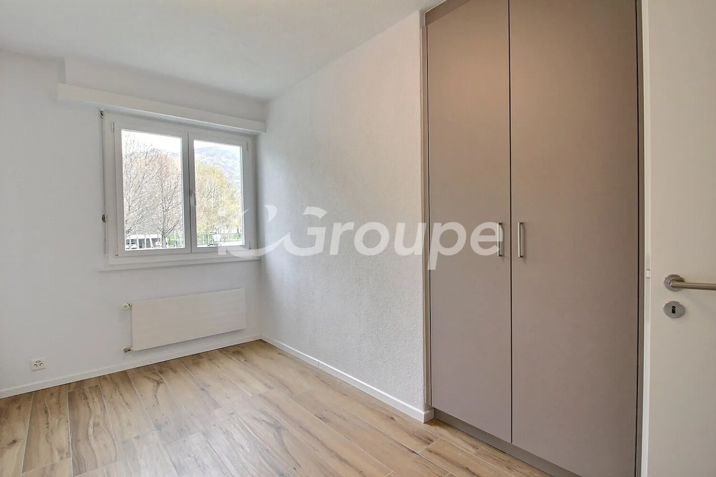 Beautiful apartment close to the city center of Sion - Photo 6 of 11