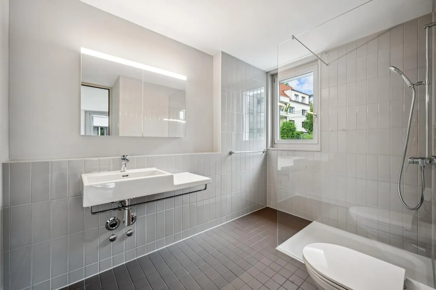 Appartamento moderno di 4,5 locali a Zurigo-Höngg! - Foto 4 di 5