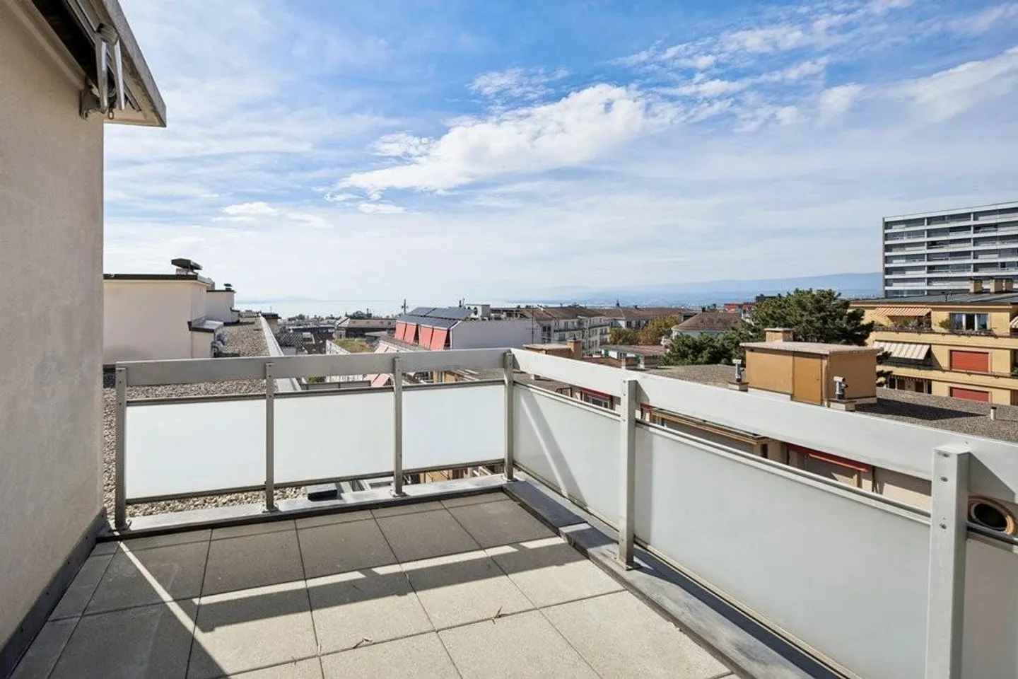 Appartement Charmant avec Balcon - Photo 4 sur 12