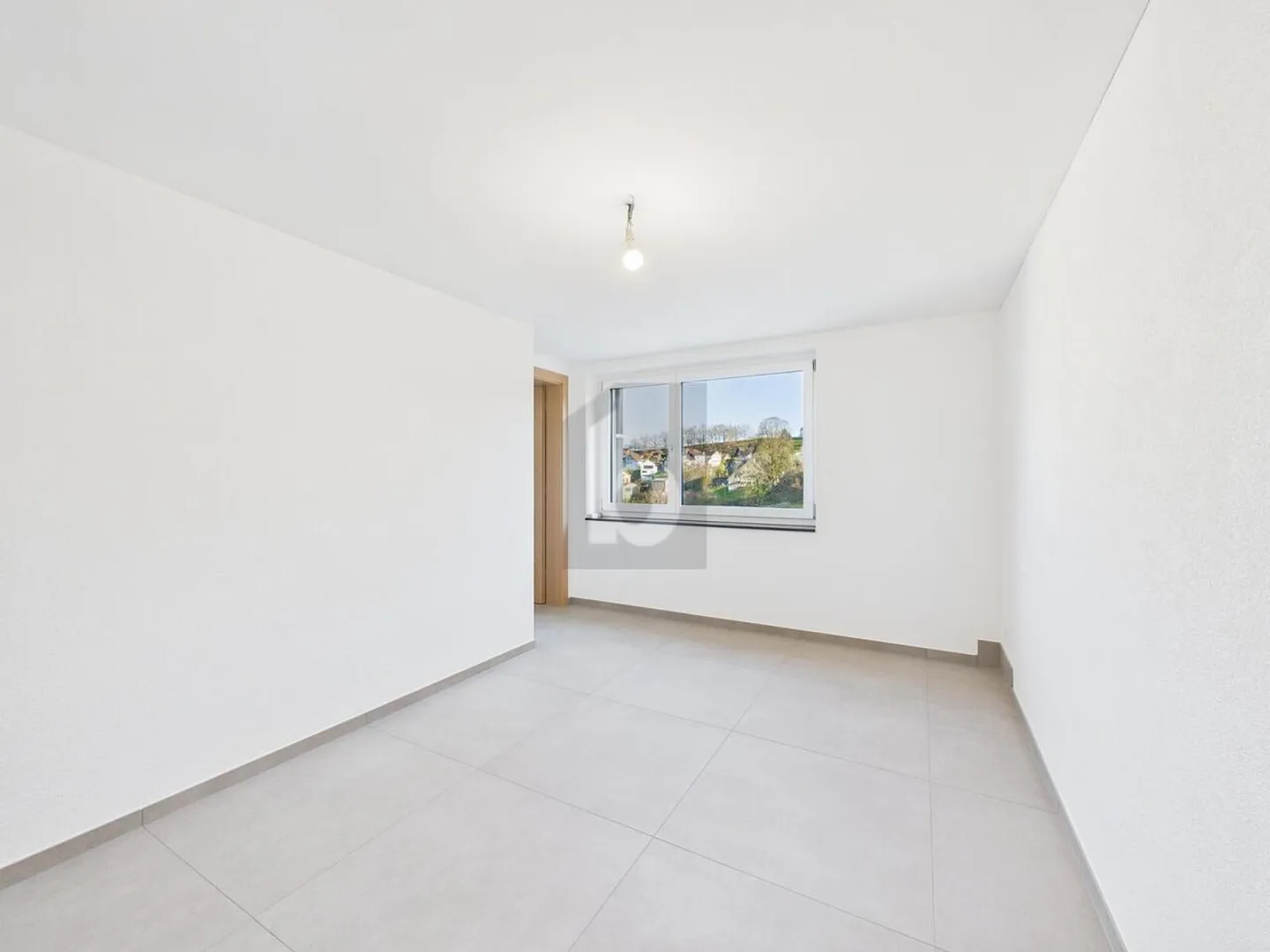 Appartement ensoleillé avec vue sur les montagnes - Photo 5 sur 6