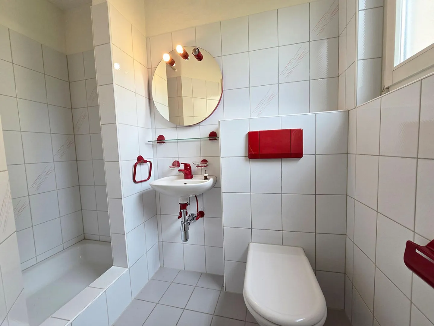 5.5-Room Semi-Detached House with Thoughtful Room Layout - Photo 4 of 9