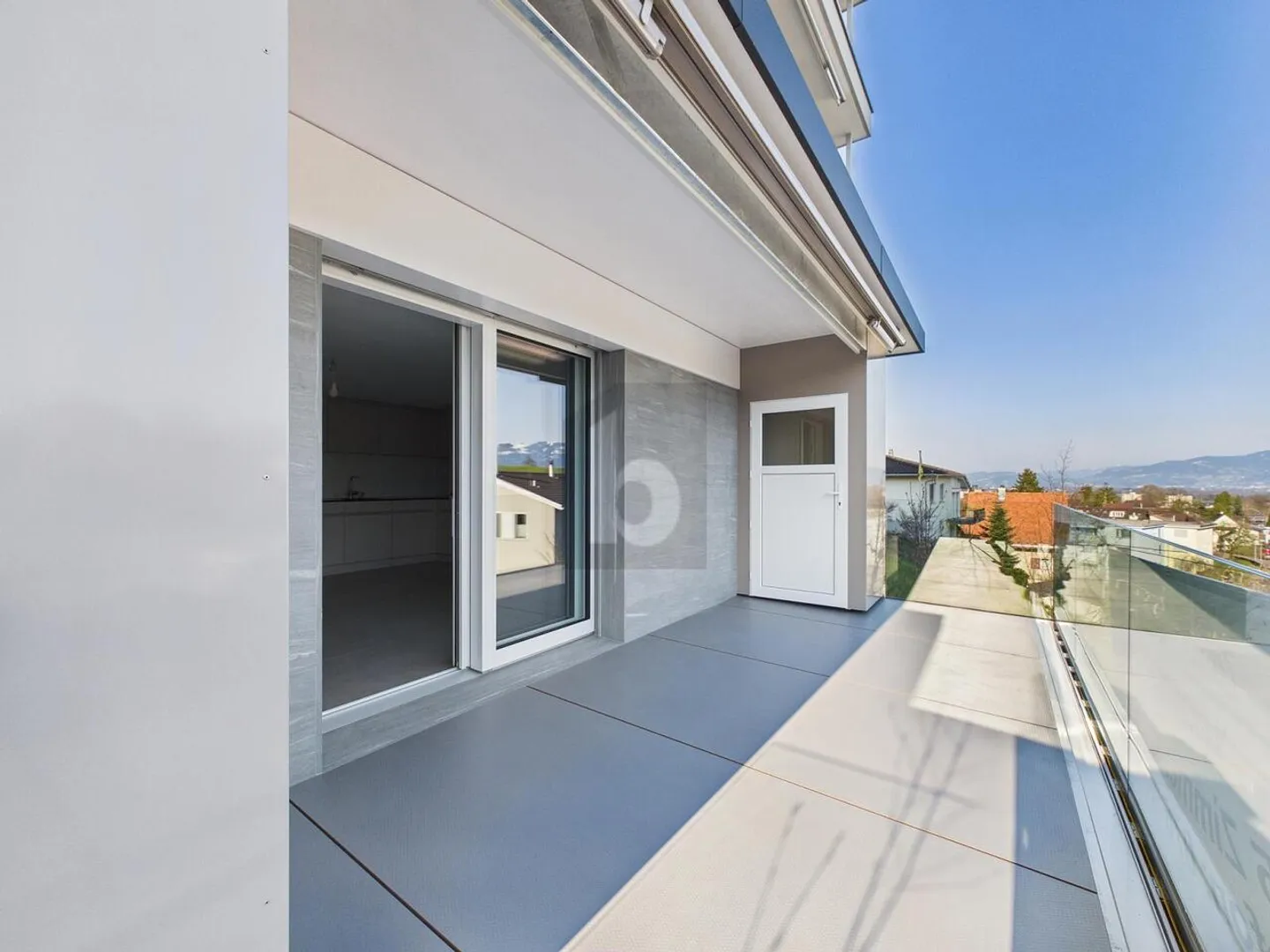 Appartement ensoleillé avec vue sur les montagnes - Photo 1 sur 6