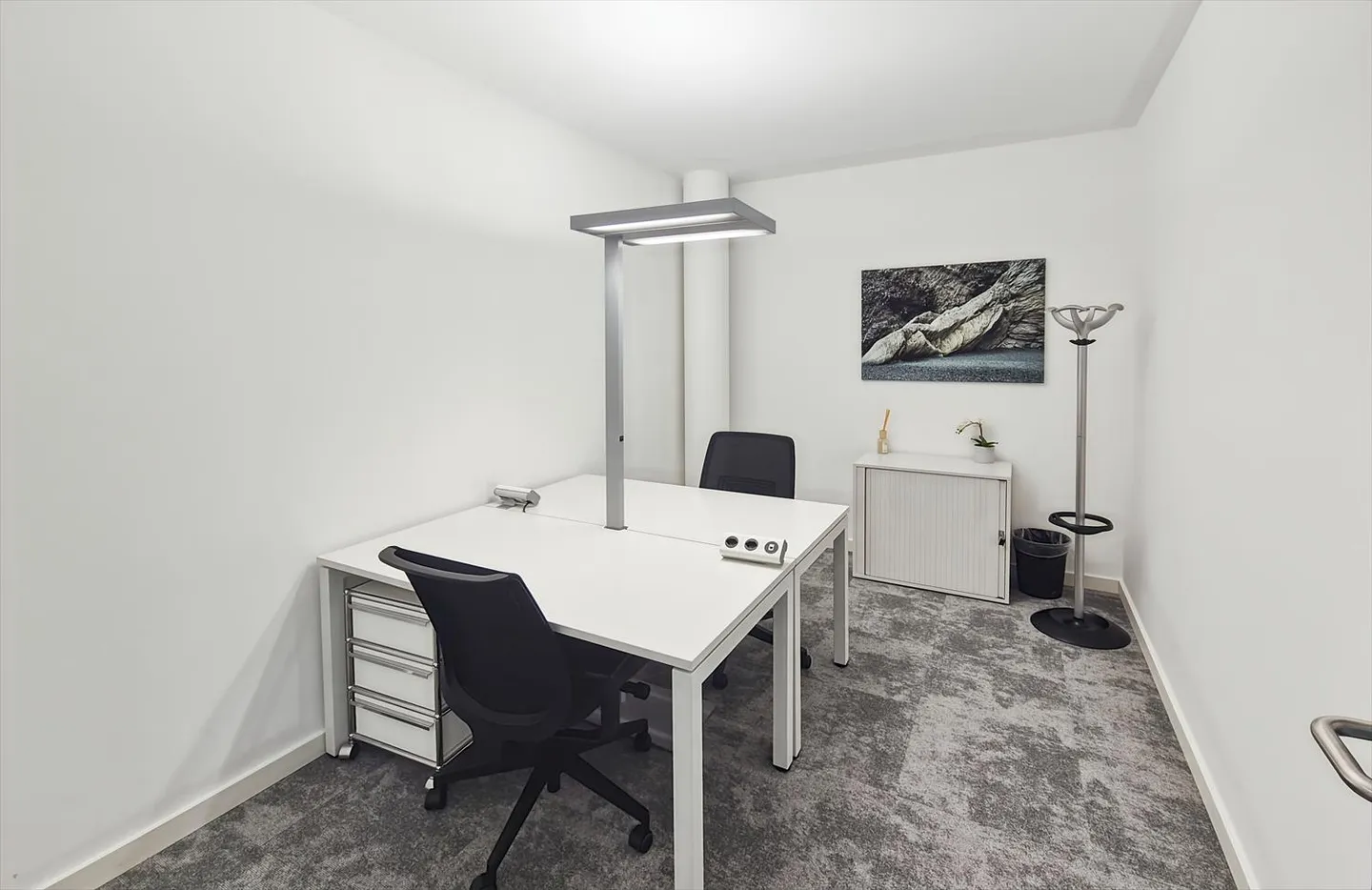 Privater Büroplatz für 3 Personen bei Regus City Flon - Foto 13 von 13