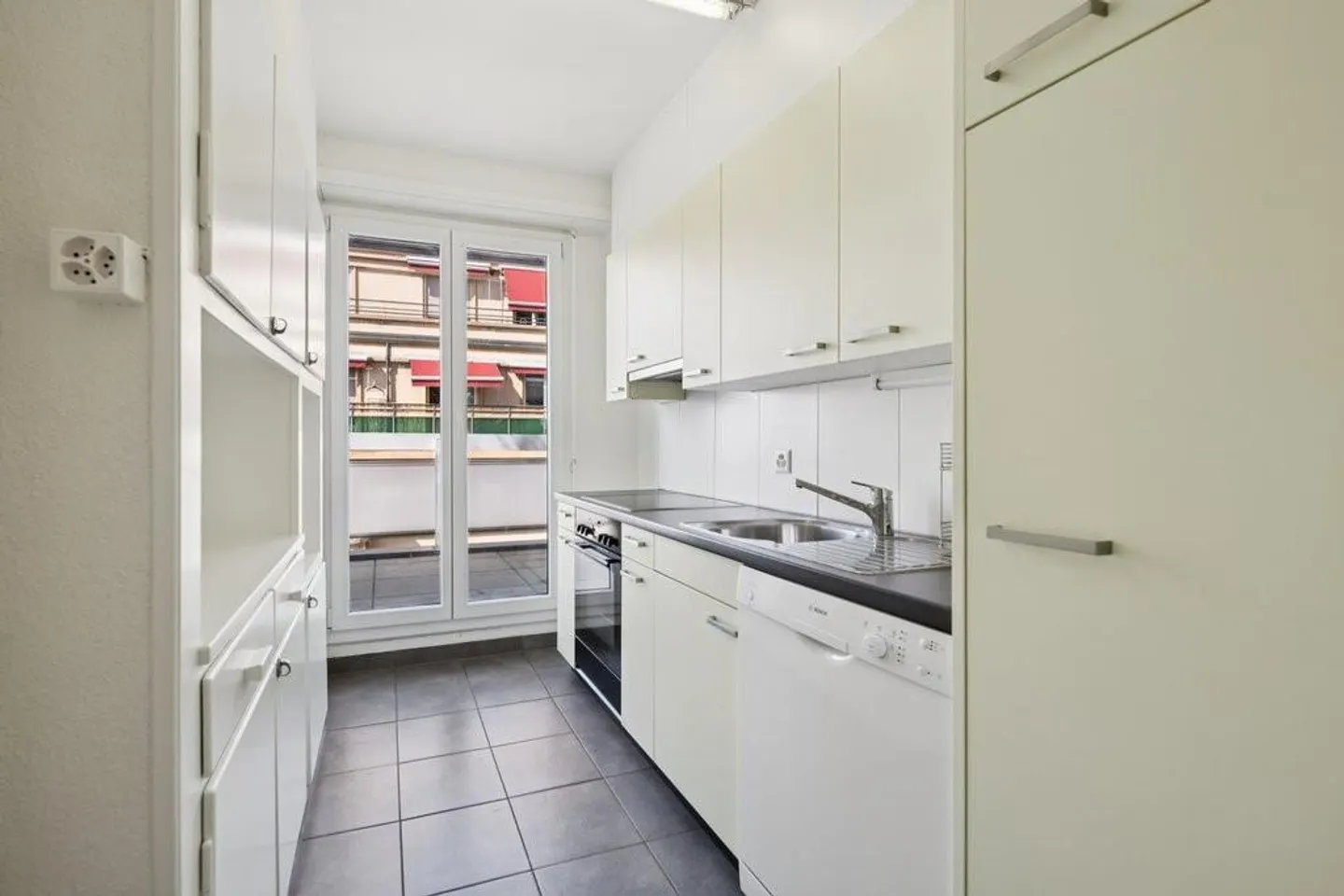 Appartement Charmant avec Balcon - Photo 7 sur 12