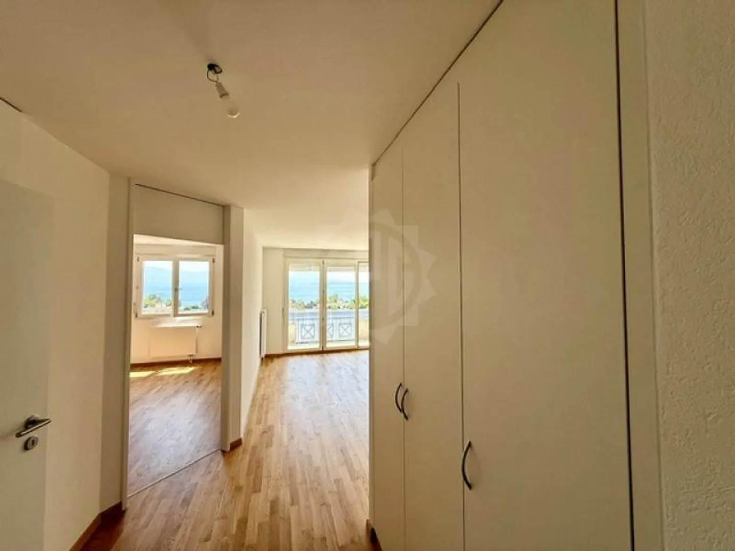 Beautiful apartment - Mont-sur-Rolle - Photo 4 of 7