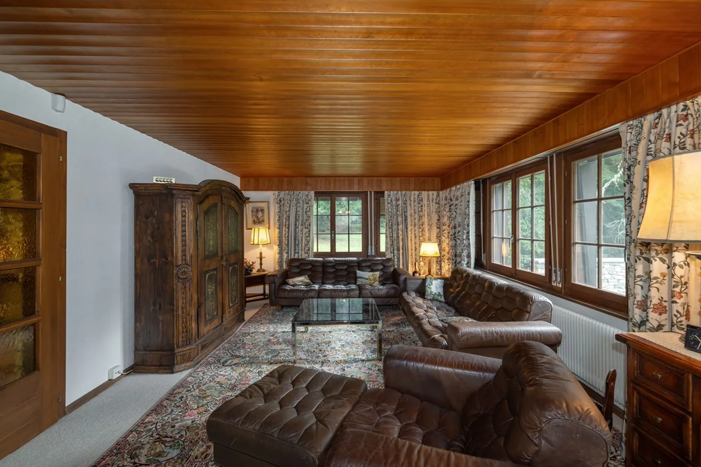 Chalet for sale - Photo 4 of 10