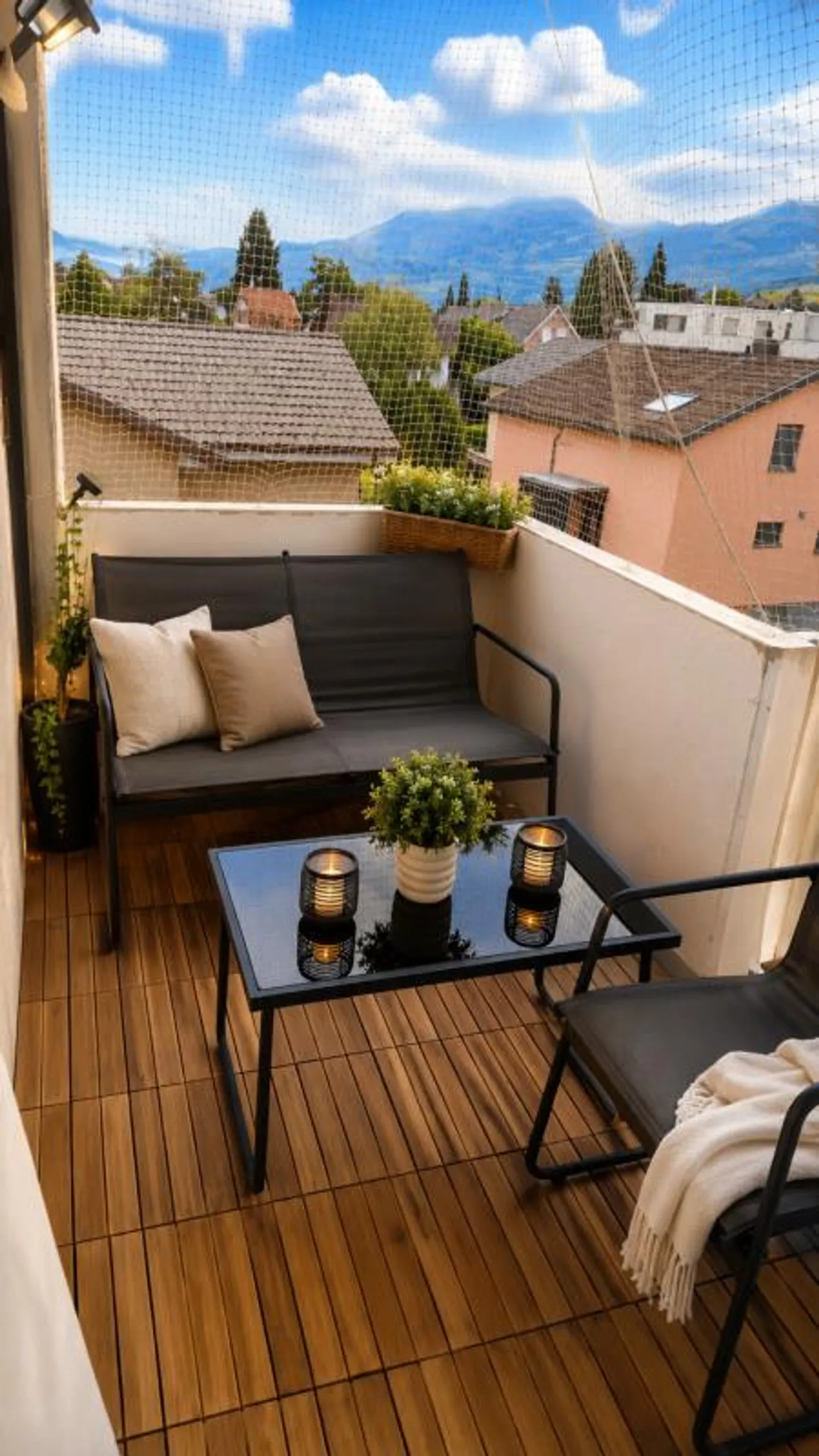 Layout spazioso e balcone con vista bellissima per il relax! - Foto 7 di 7