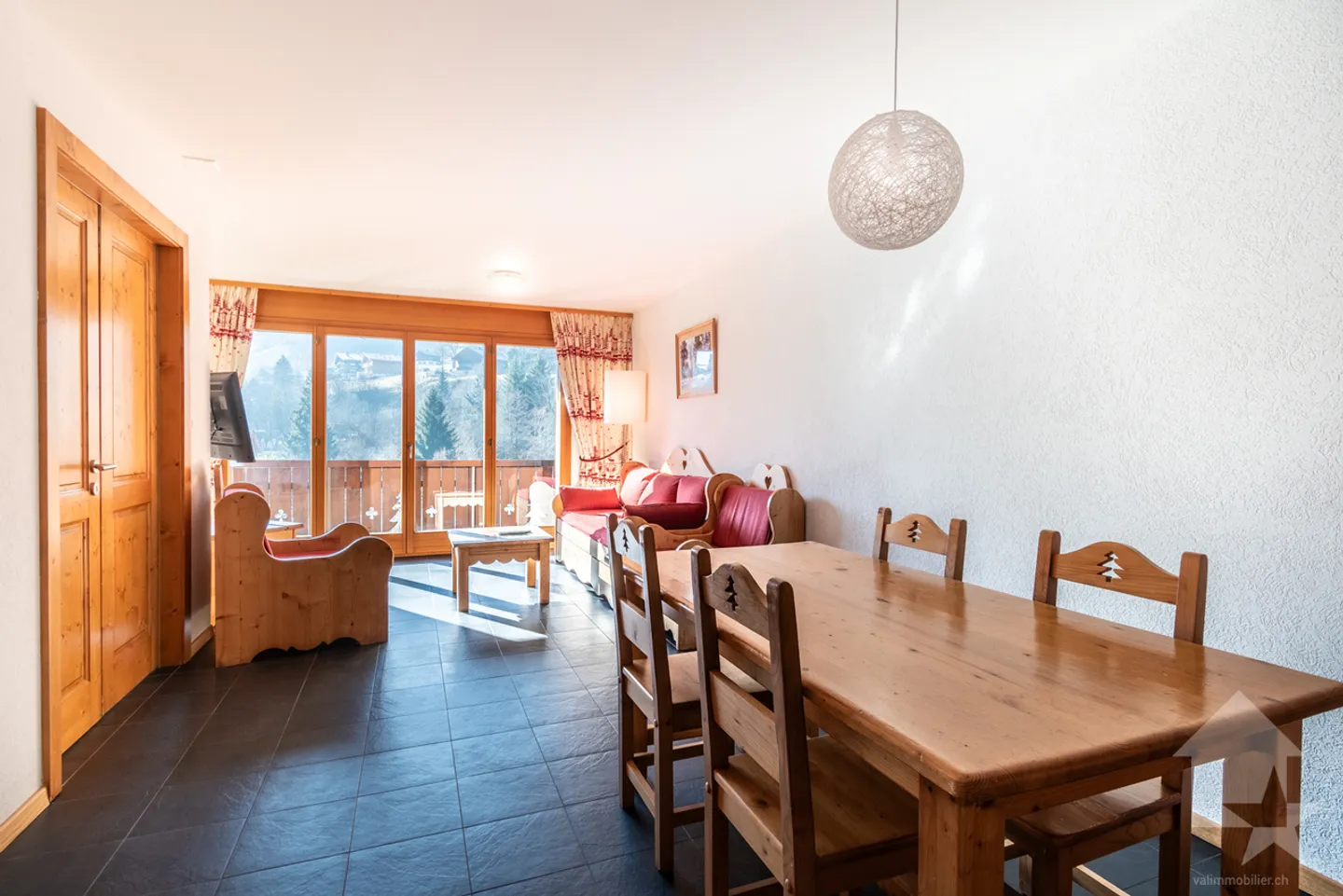 Belle appartement de 3,5 pièces avec studio indépendant - Photo 3 sur 8