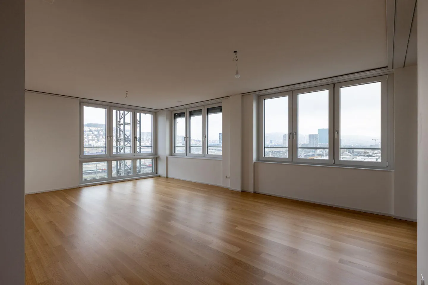 Ampio appartamento di 4,5 stanze 09.13 con vista esclusiva - Foto 10 di 19