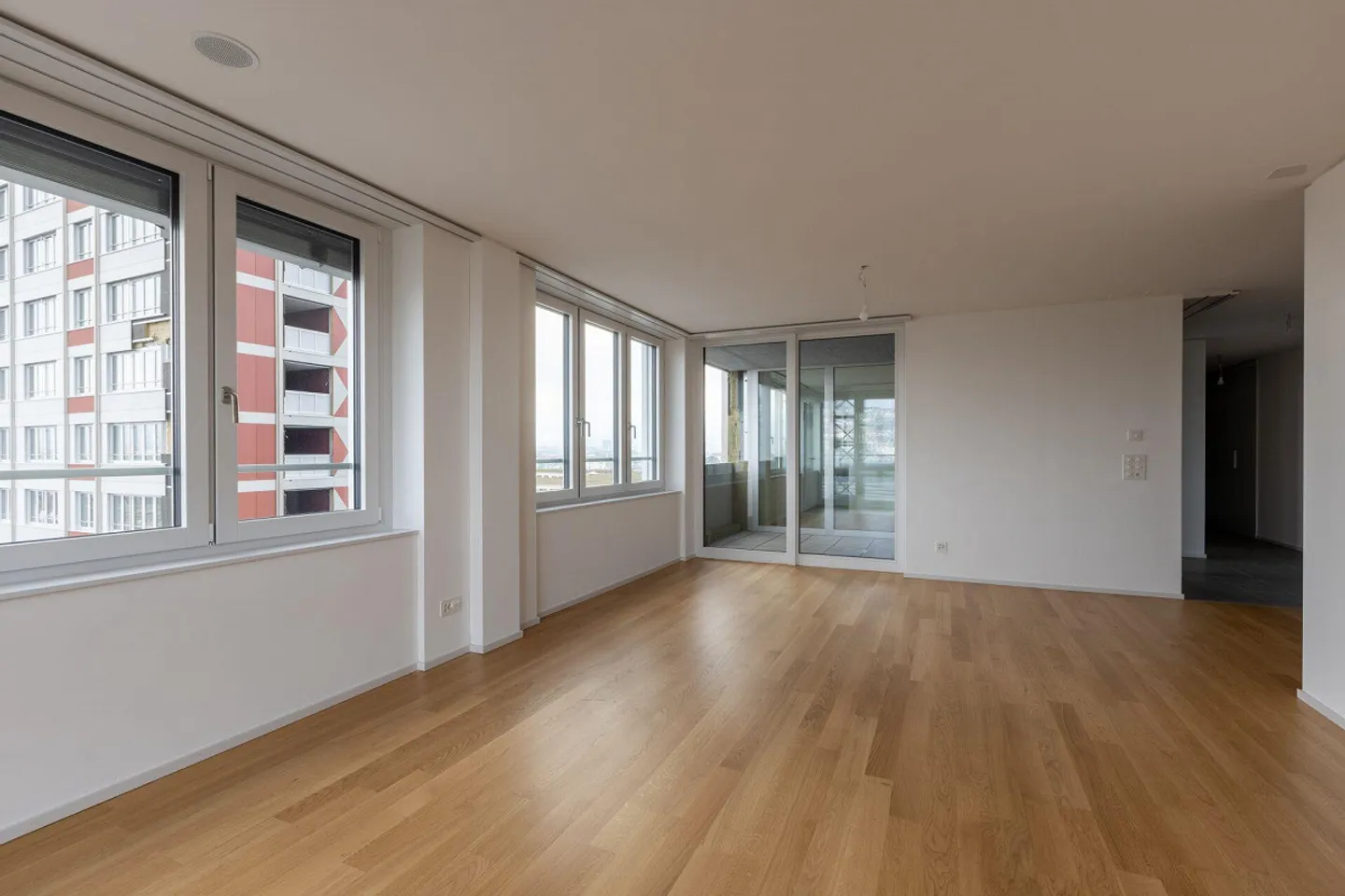 Ampio appartamento di 4,5 stanze 09.13 con vista esclusiva - Foto 11 di 19