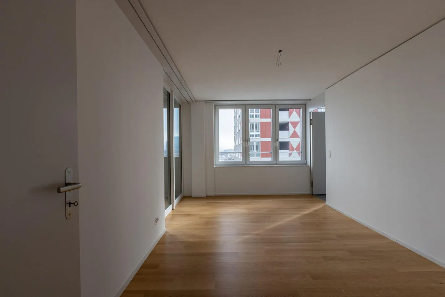 Ampio appartamento di 4,5 stanze 09.13 con vista esclusiva - Foto 12 di 19