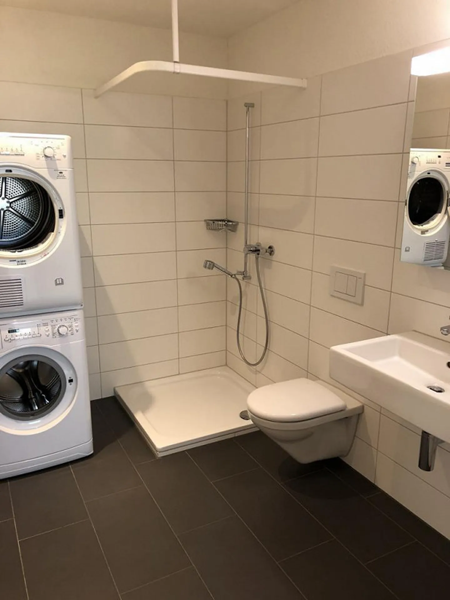 Moderne Wohnung im Grünen - Foto 3 von 8
