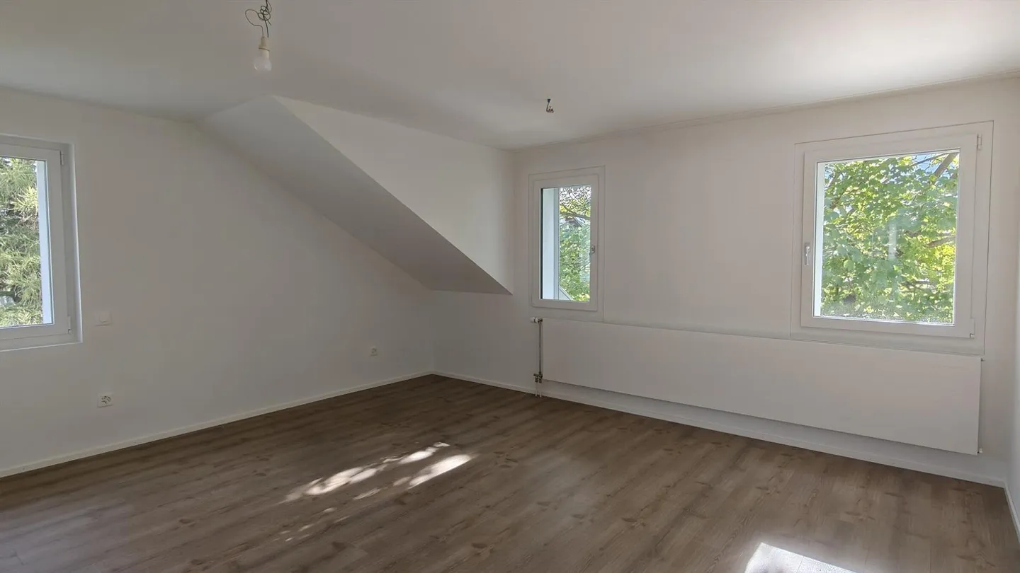 Attico moderno di 3,5 locali con vista sulle montagne a Haag - Foto 6 di 8