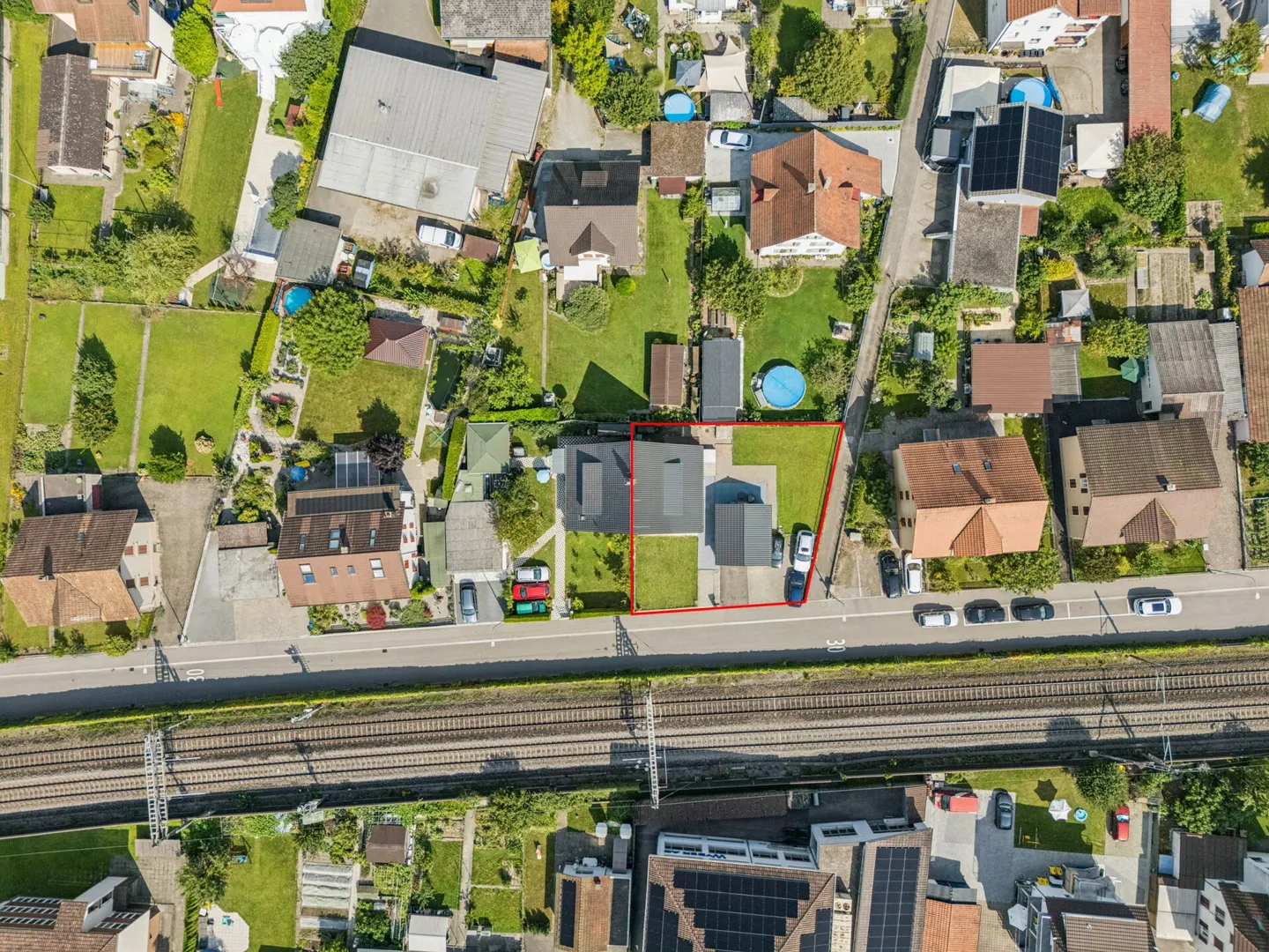 Trasferisciti e inizia a vivere - La tua casa bifamiliare con giardino e garage - Foto 2 di 15