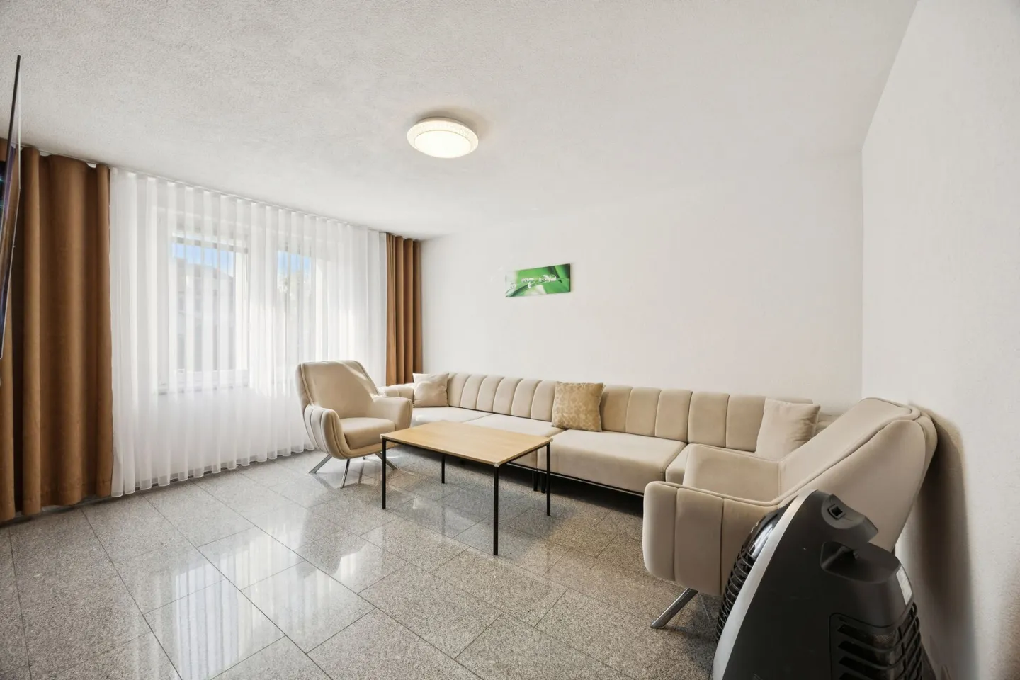 Trasferisciti e inizia a vivere - La tua casa bifamiliare con giardino e garage - Foto 3 di 15