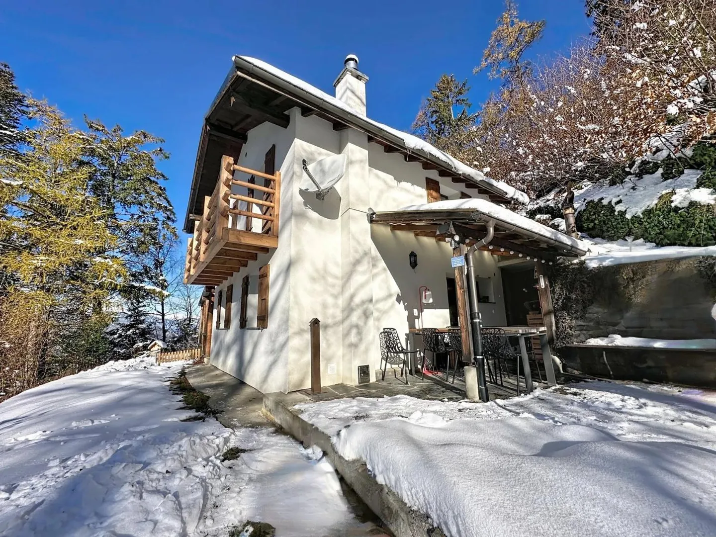 Chalet 3.5 rooms - Photo 2 of 13