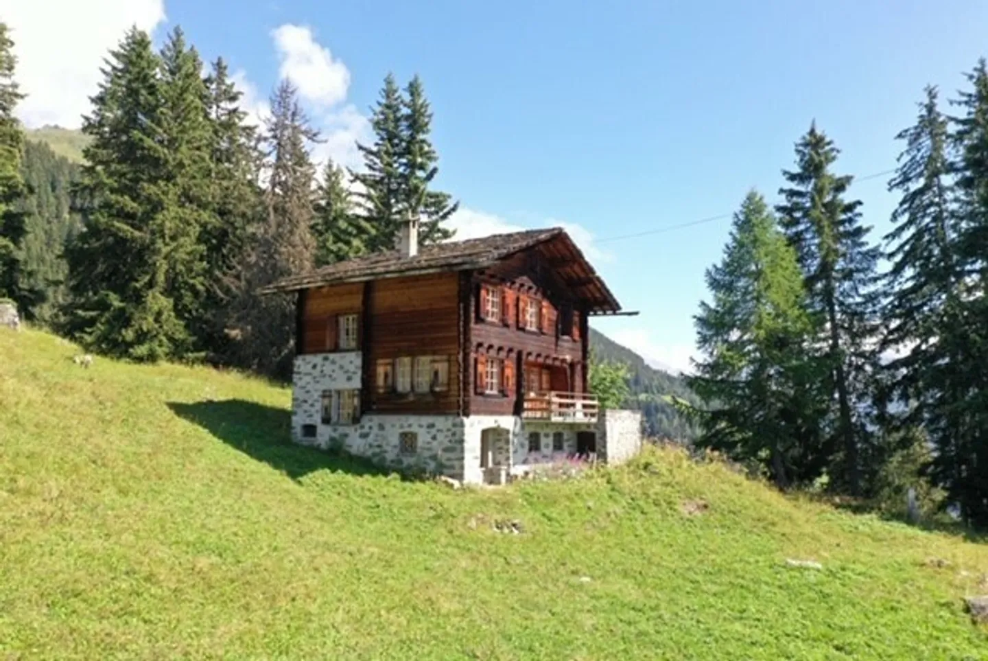 Außergewöhnliches Ski-Chalet in Clambin - Foto 1 von 17