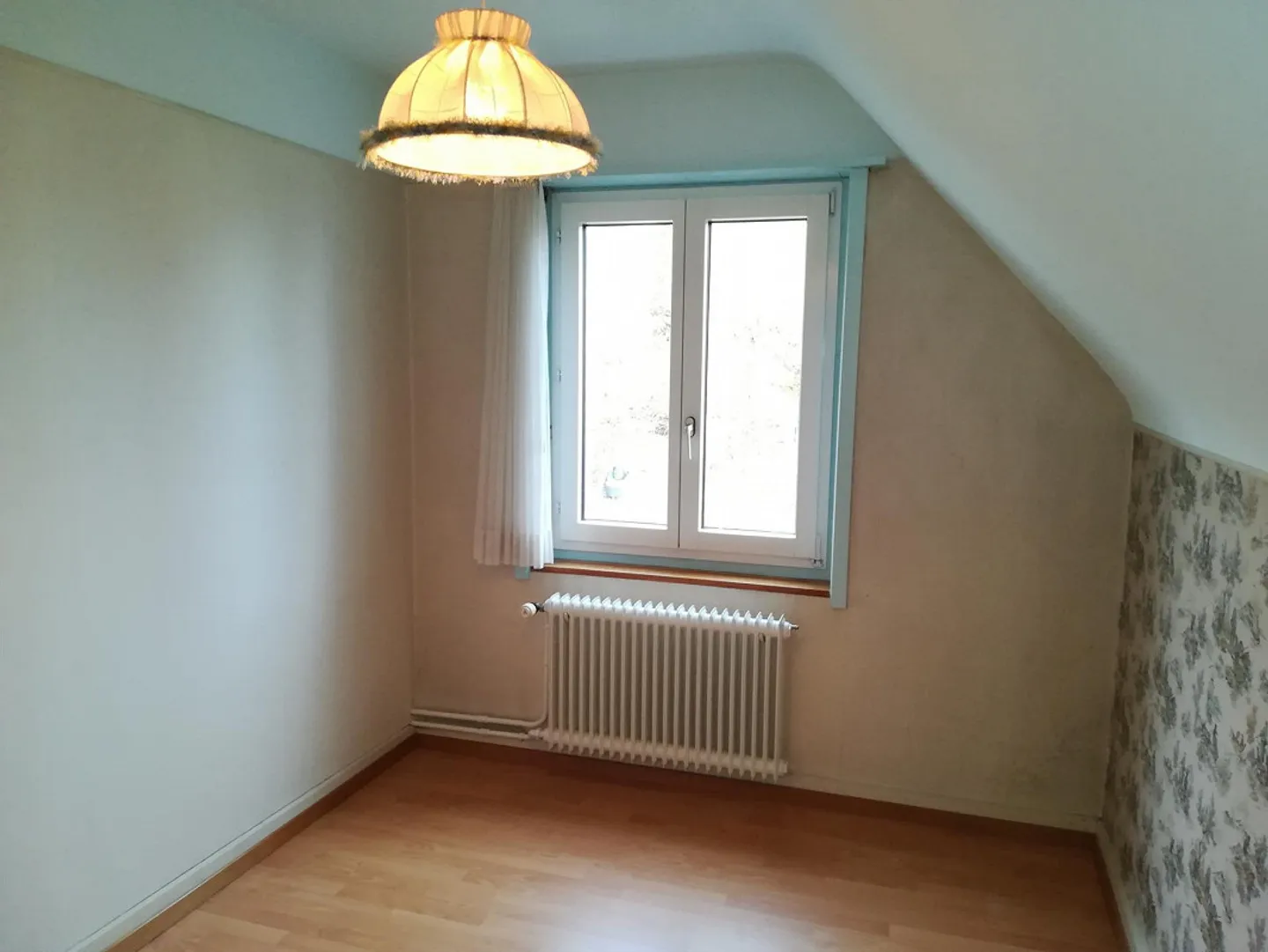 Appartamento di 3 locali in posizione tranquilla con un fantastico giardino condominiale - Foto 4 di 11