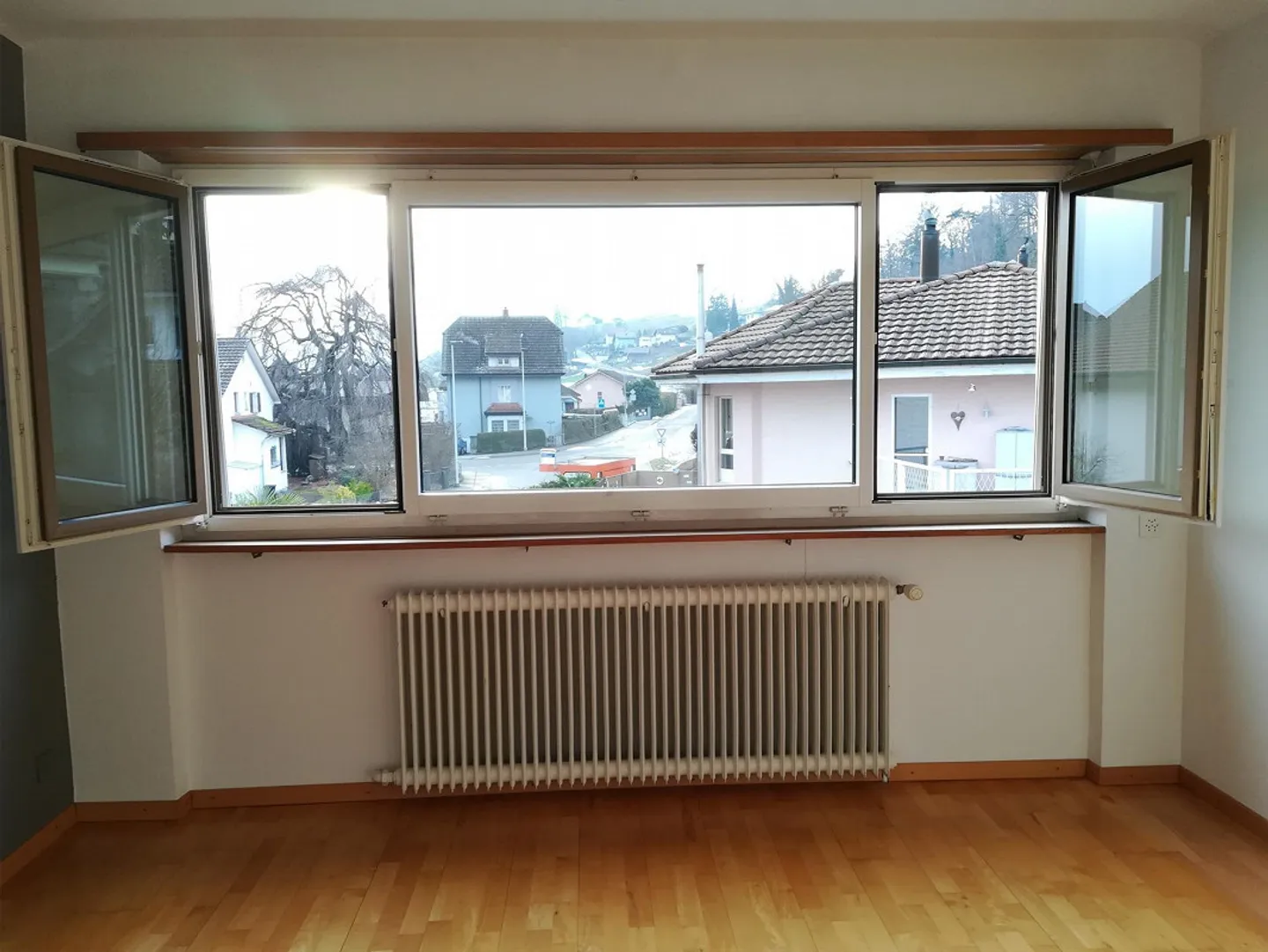 Appartamento di 3 locali in posizione tranquilla con un fantastico giardino condominiale - Foto 9 di 11