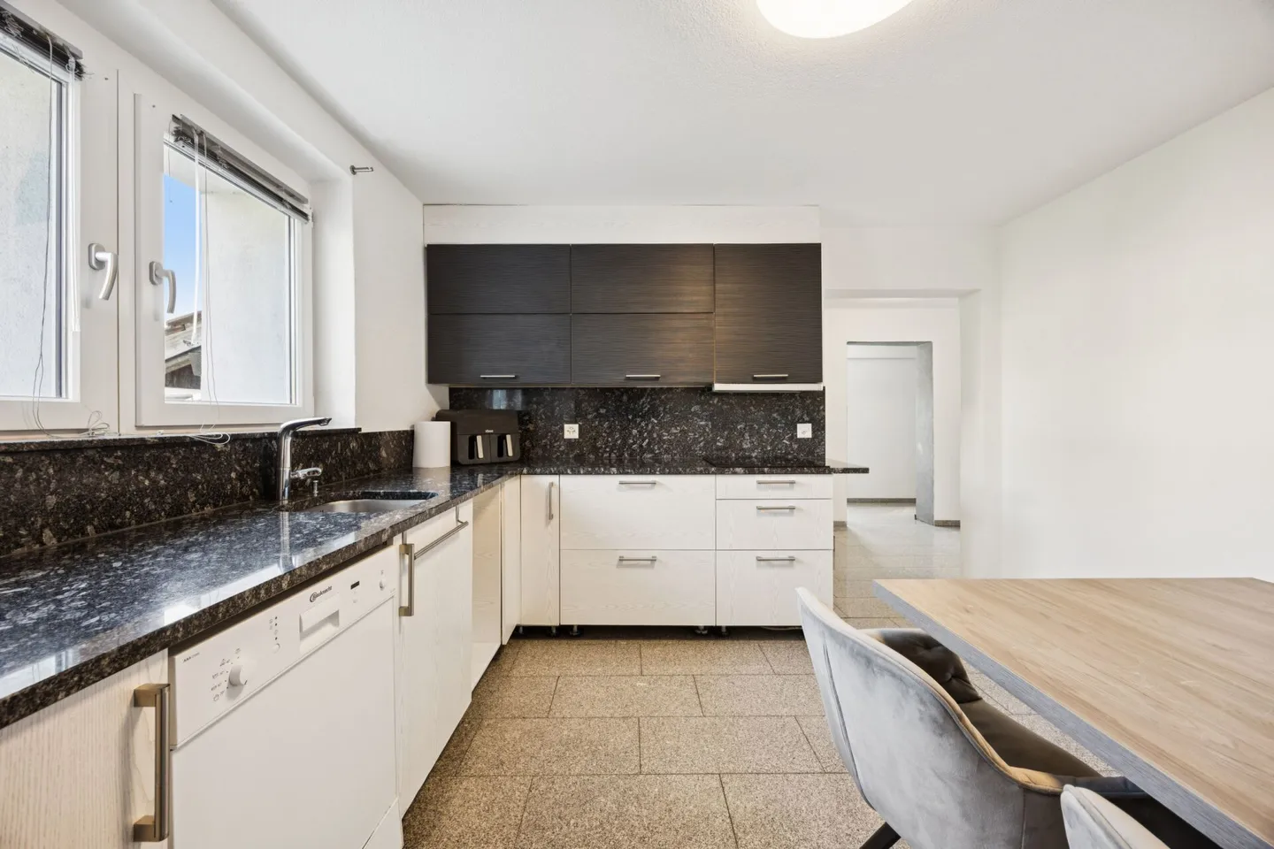 Trasferisciti e inizia a vivere - La tua casa bifamiliare con giardino e garage - Foto 8 di 15