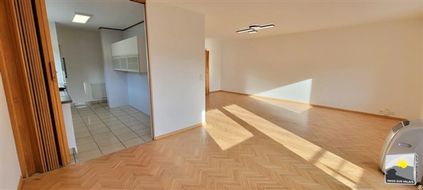 «SIERRE / Ich bin "SWEET LIVING" Schöne Wohnung 4.5 Stück 115 m²» - Foto 16 von 20