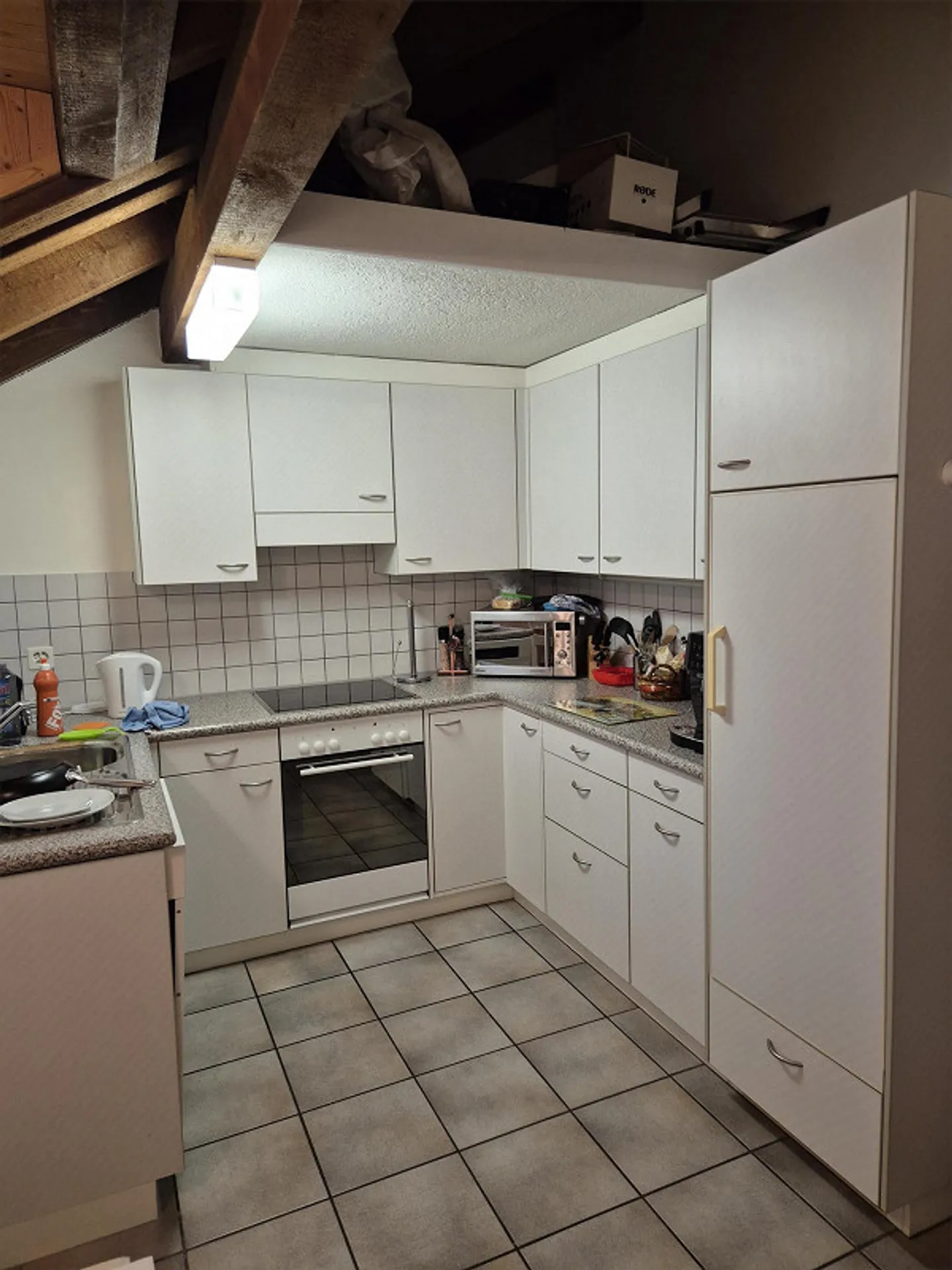 Charmante 3.5-Zimmerdachwohnung in Reinach zu vermieten - Foto 8 von 9