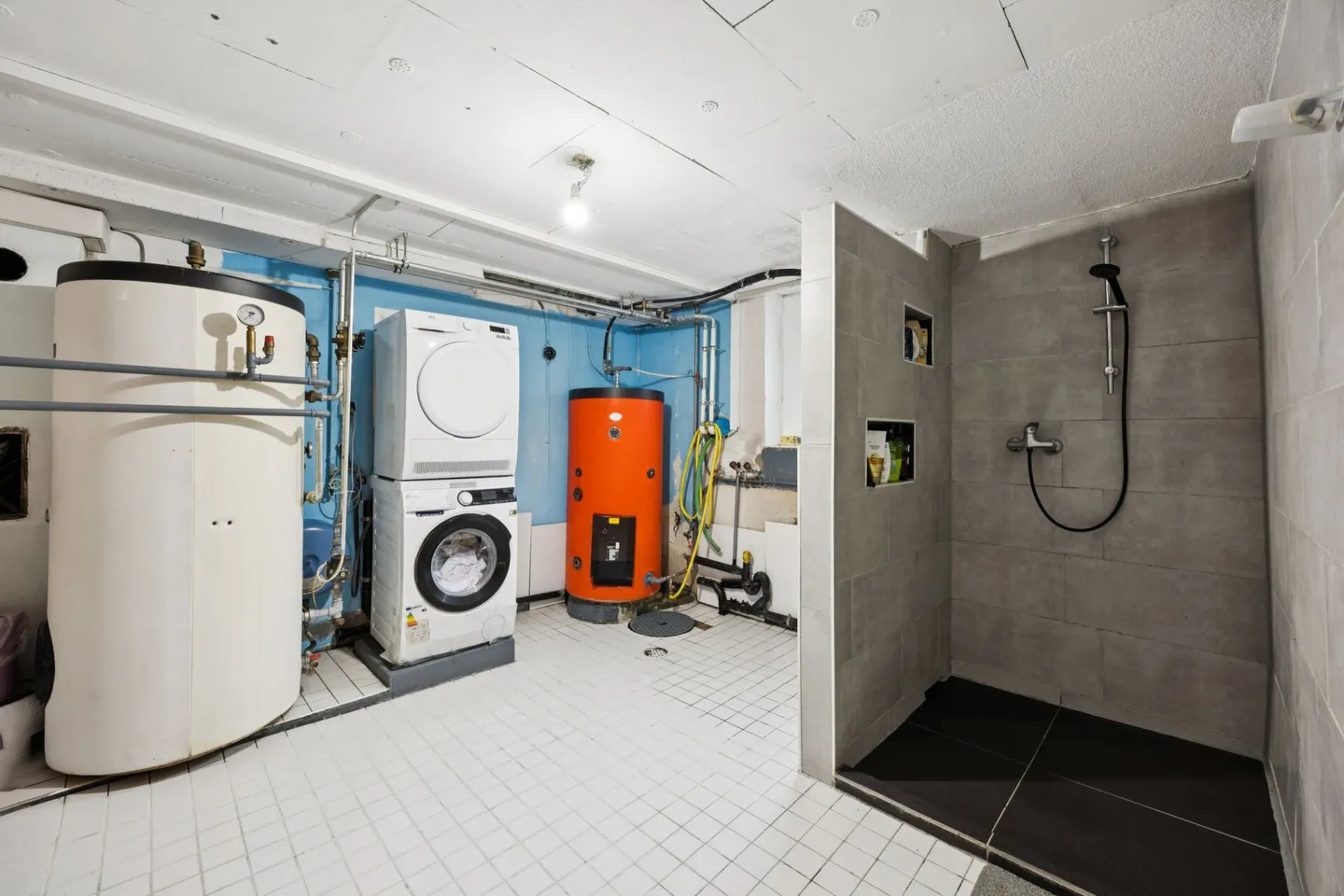 Trasferisciti e inizia a vivere - La tua casa bifamiliare con giardino e garage - Foto 15 di 15