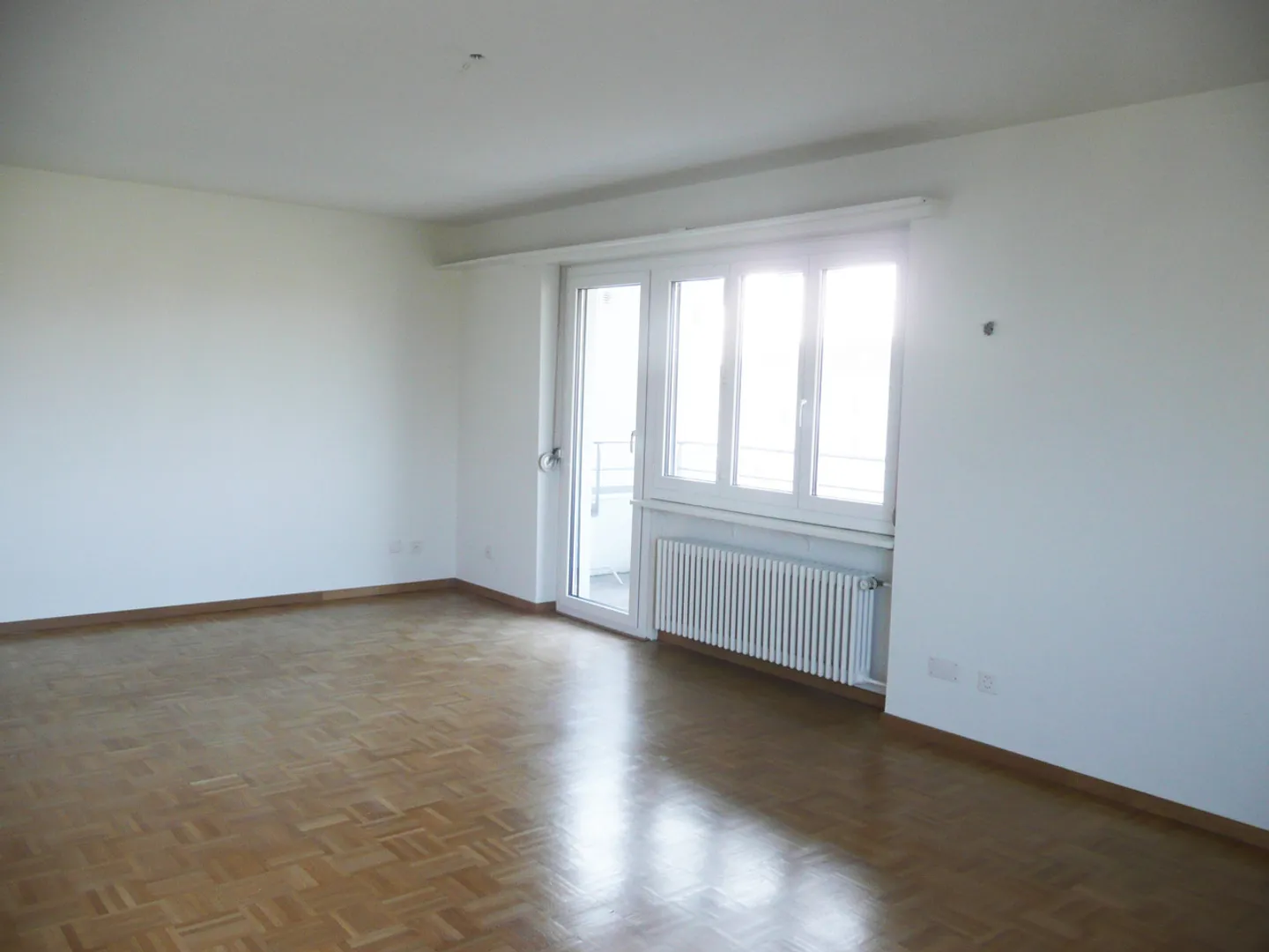 Charmante Wohnung mit Grünblick - Foto 2 von 5