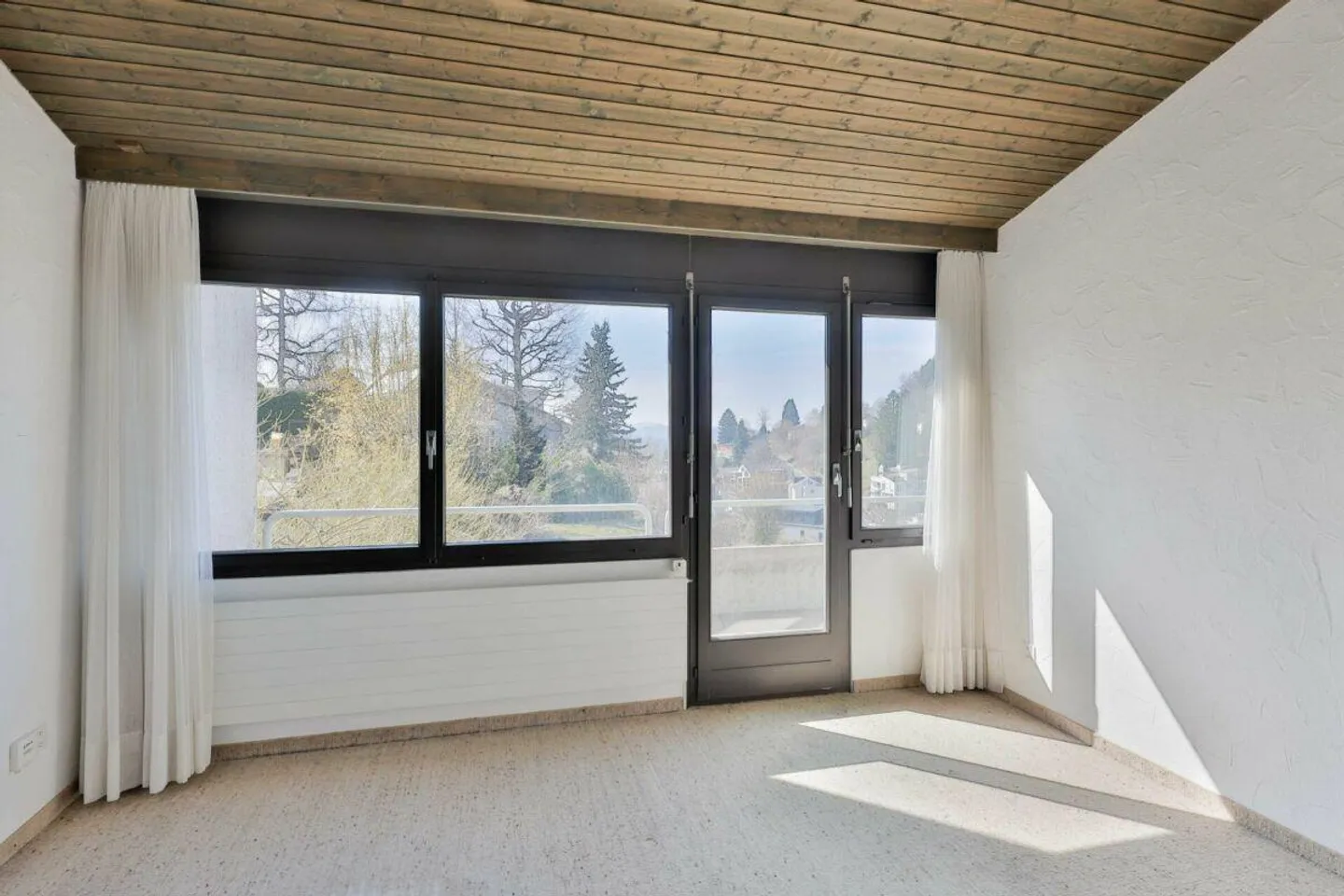 Maison de ville familiale dans un emplacement calme avec de belles vues - Photo 8 sur 12