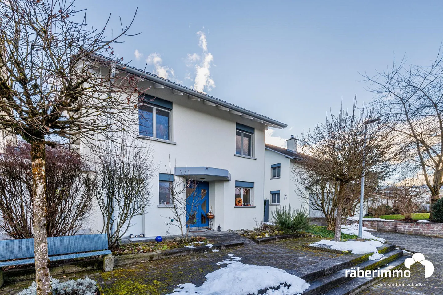 ARRIVER ET SE SENTIR BIEN - Photo 1 sur 15