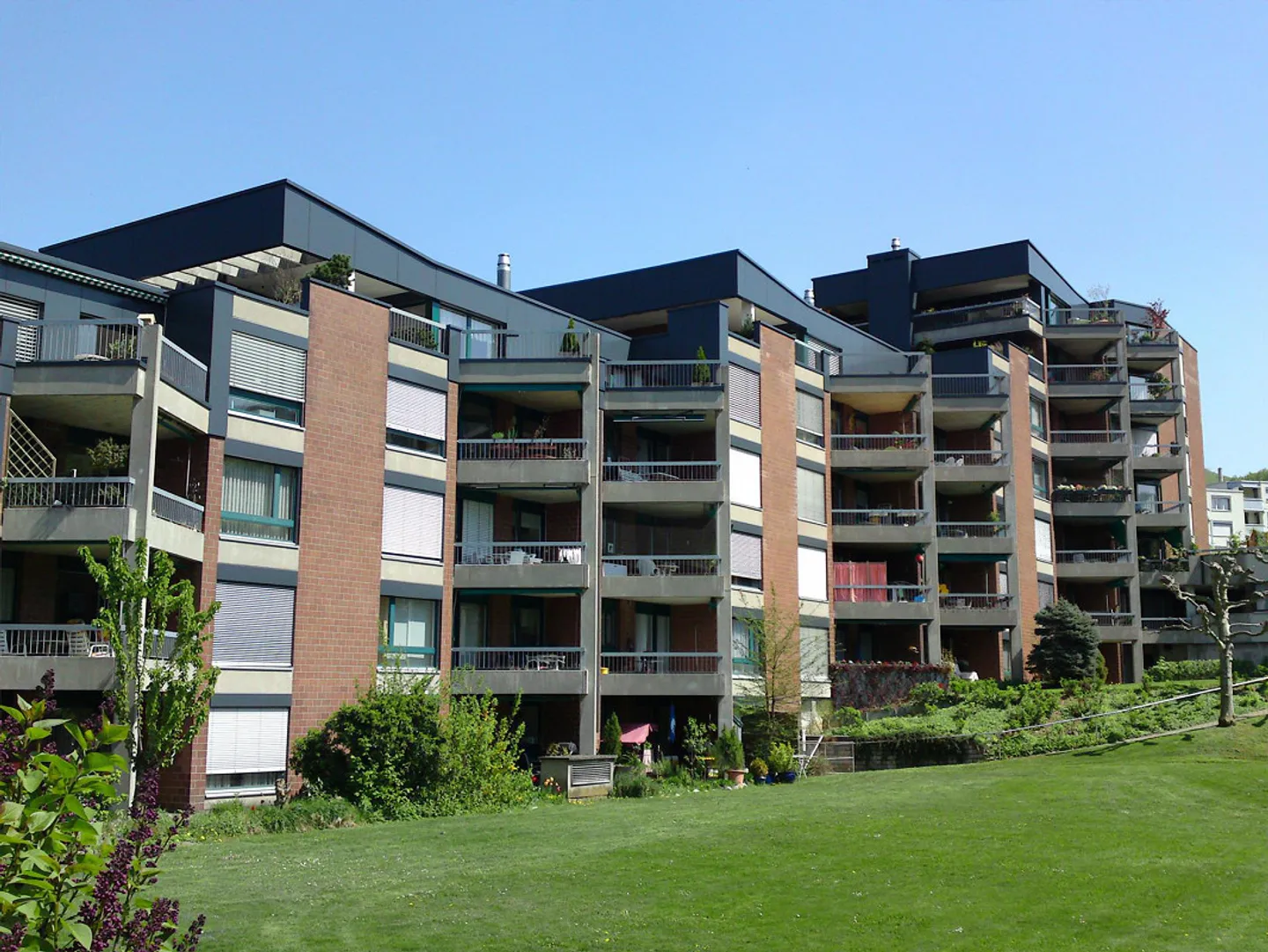 Moderno appartamento di 4,5 stanze con balcone - Foto 11 di 11