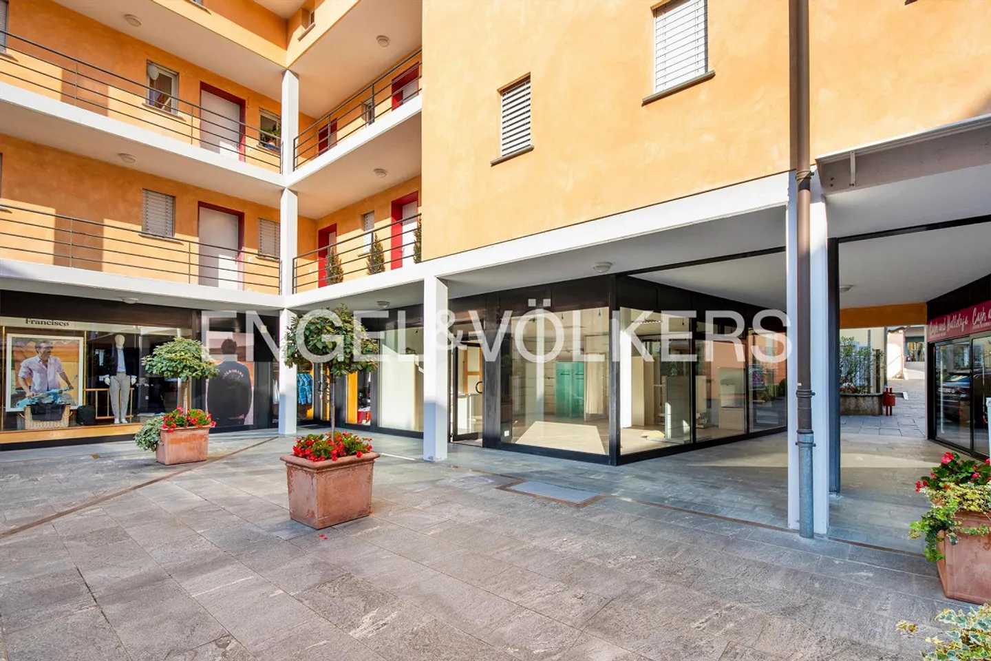 Old Town Shop with Large Display Area (93) - Photo 6 of 7