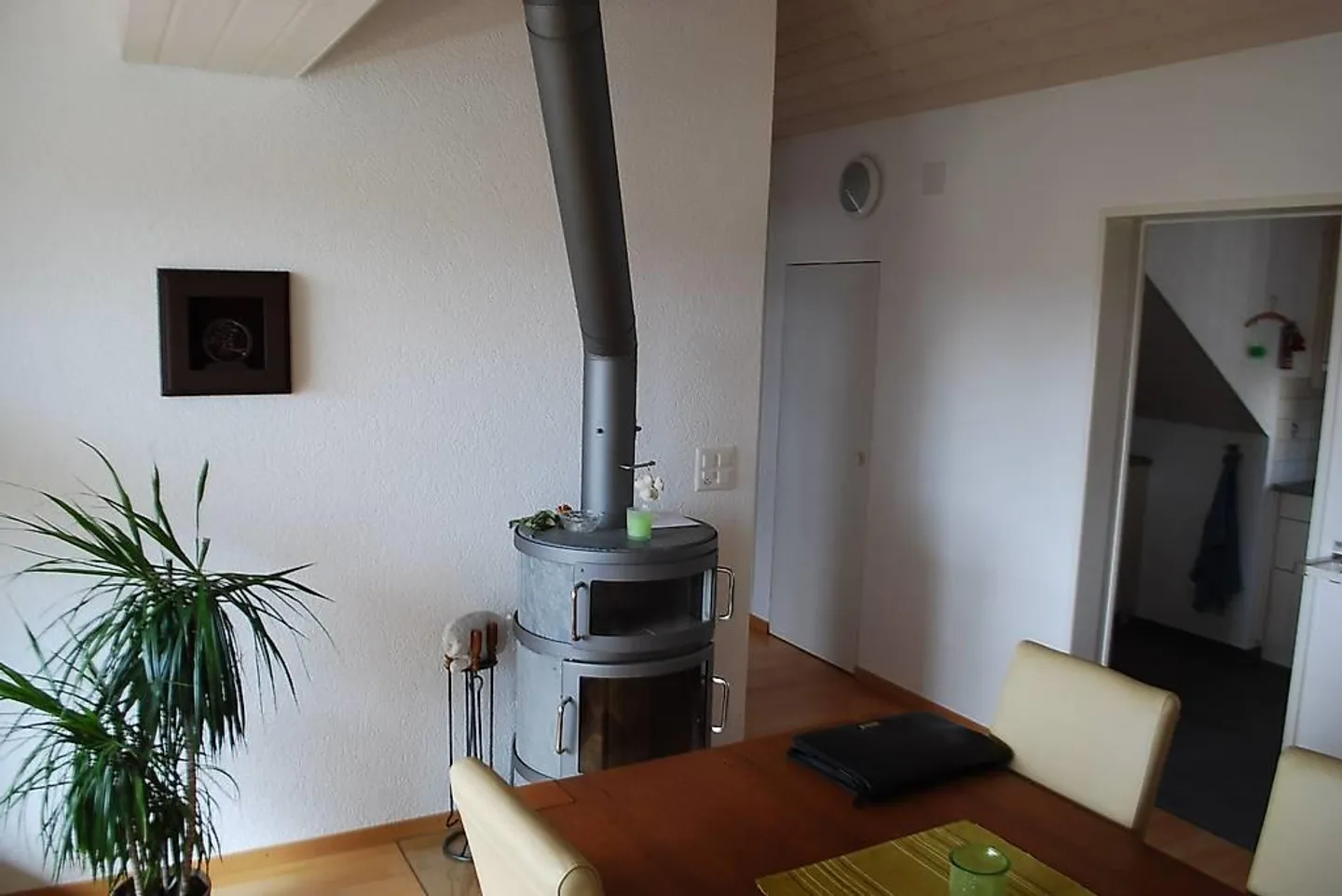 Gemütliche 3.5-Zimmerwohnung im Dachgeschoss in Aarau Rohr - Foto 2 von 7