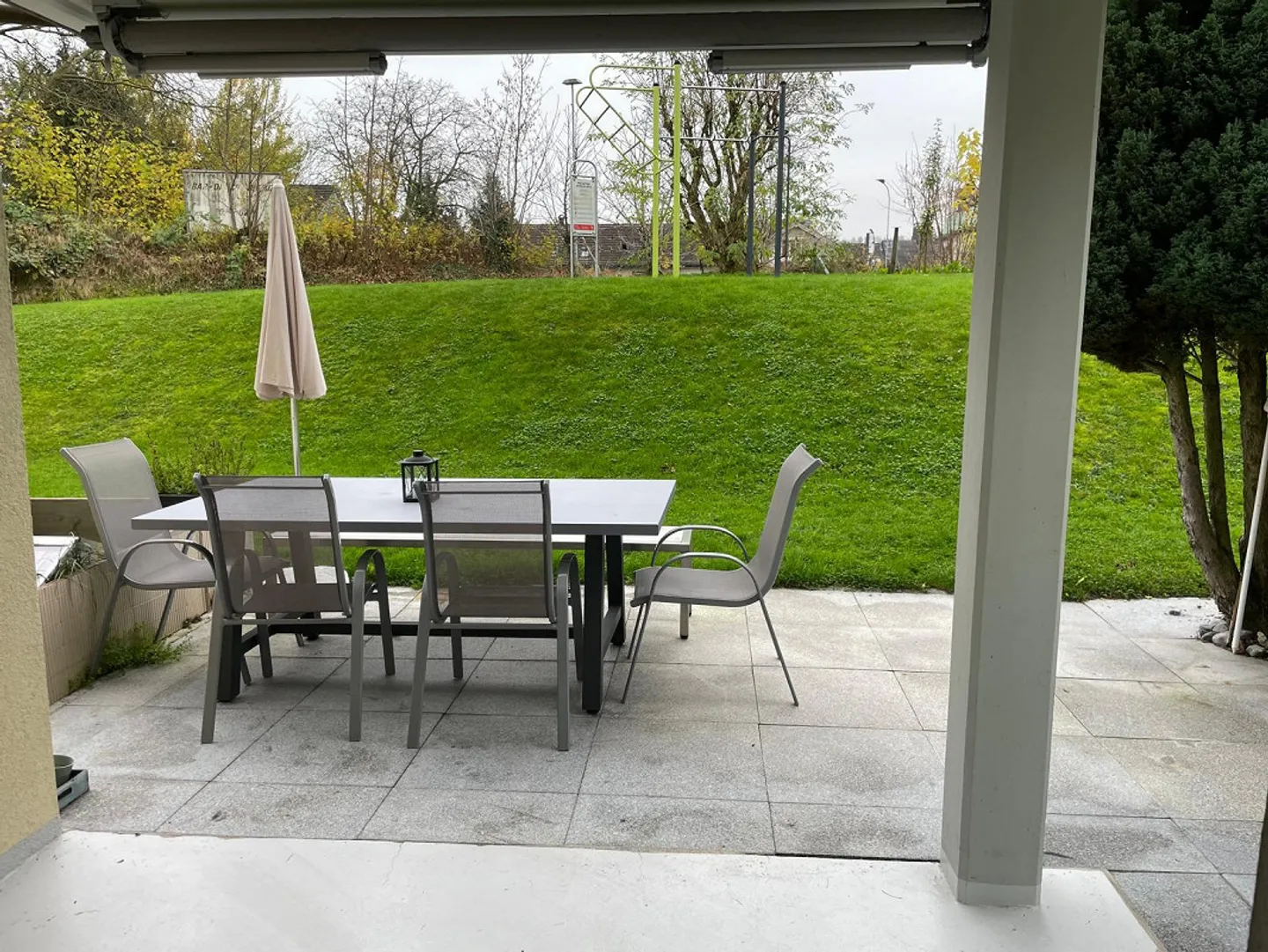 Bright 4 ½ room apartment with garden seating area and balcony - Photo 5 of 16
