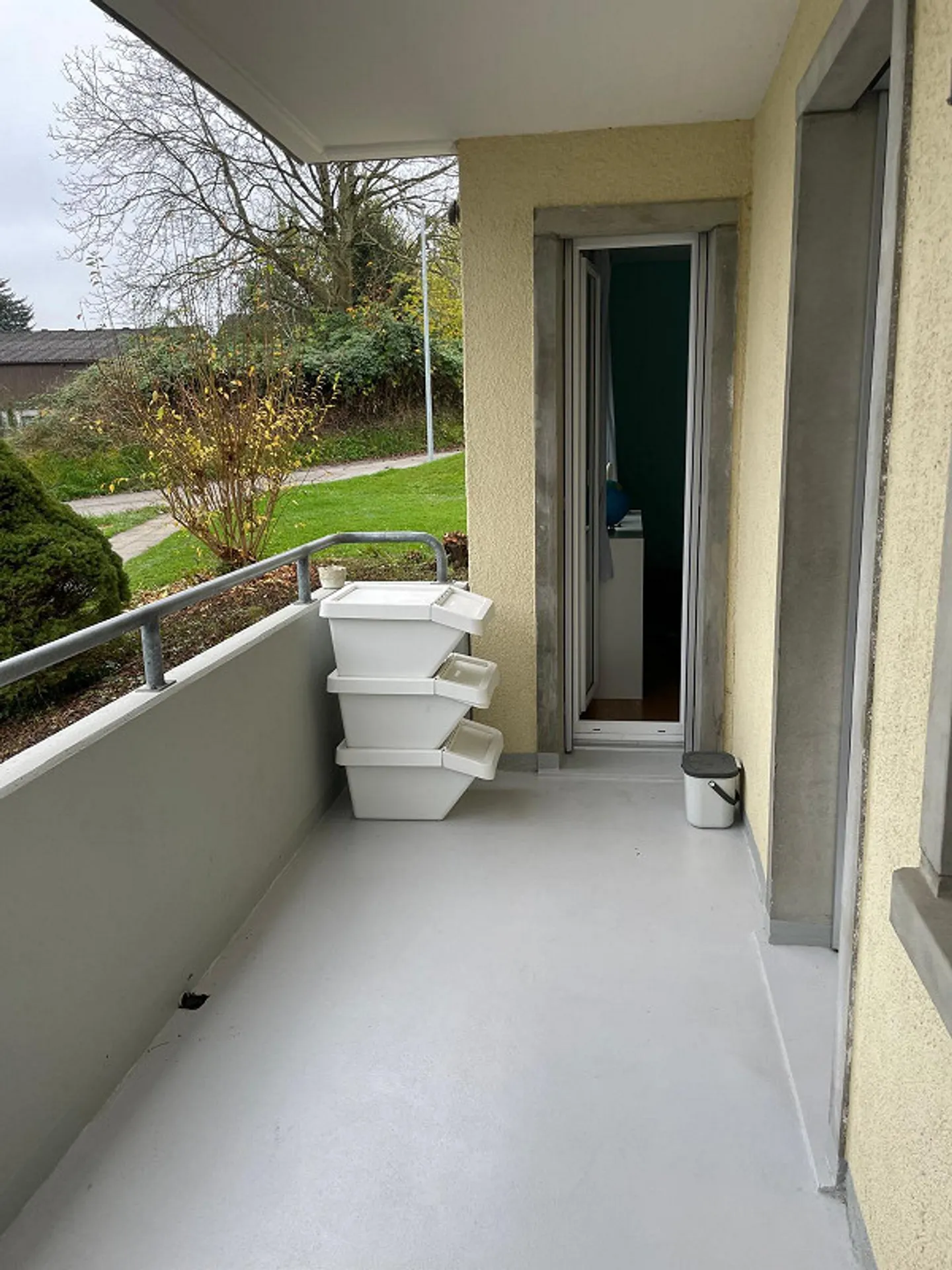 Bright 4 ½ room apartment with garden seating area and balcony - Photo 10 of 16