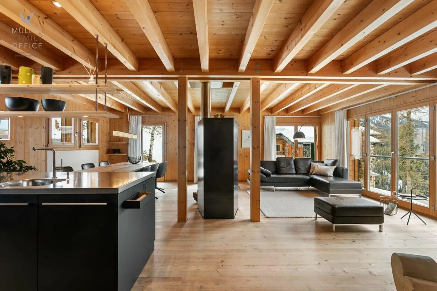 Stilvolles Holzhaus mit alpinem Charme und nachhaltigem Wohn- und E... - Foto 5 di 13