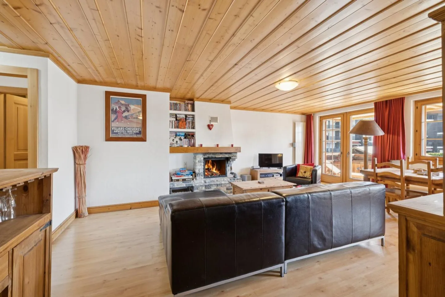 Villars, privileged location 3.5p with charm, large balcony, beautiful - Photo 10 of 13
